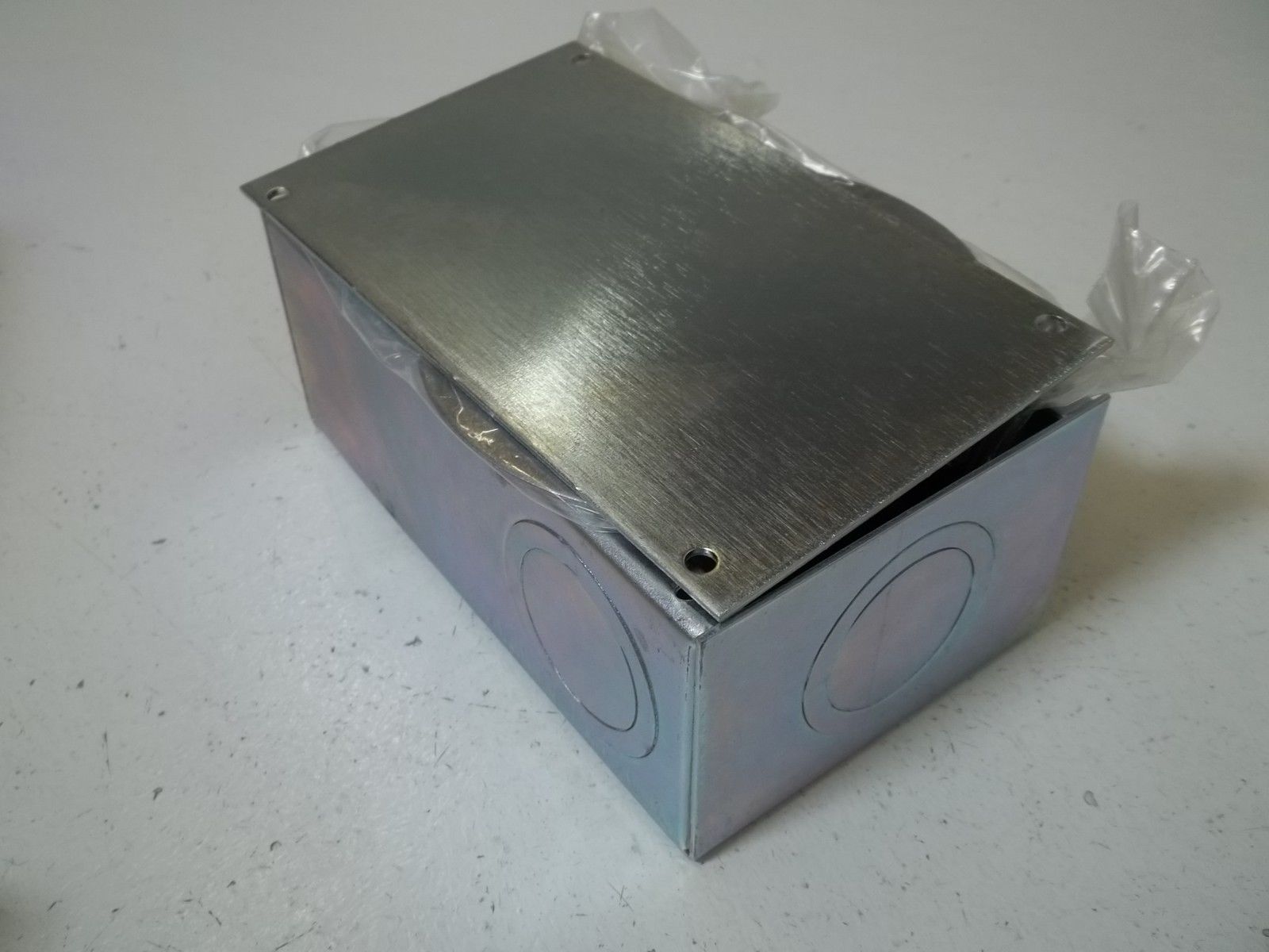 MRS POWER SYSTEMS FRS-138 CENTER FEED BOX 60A 300VAC/300VDC 3POLE NSMP