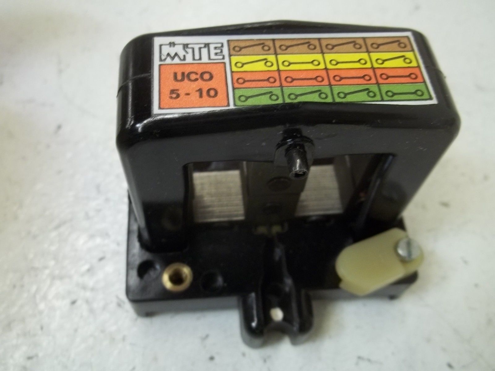 MTE 01.000001.000 SOLENOID BASE  *NEW IN A  BOX*