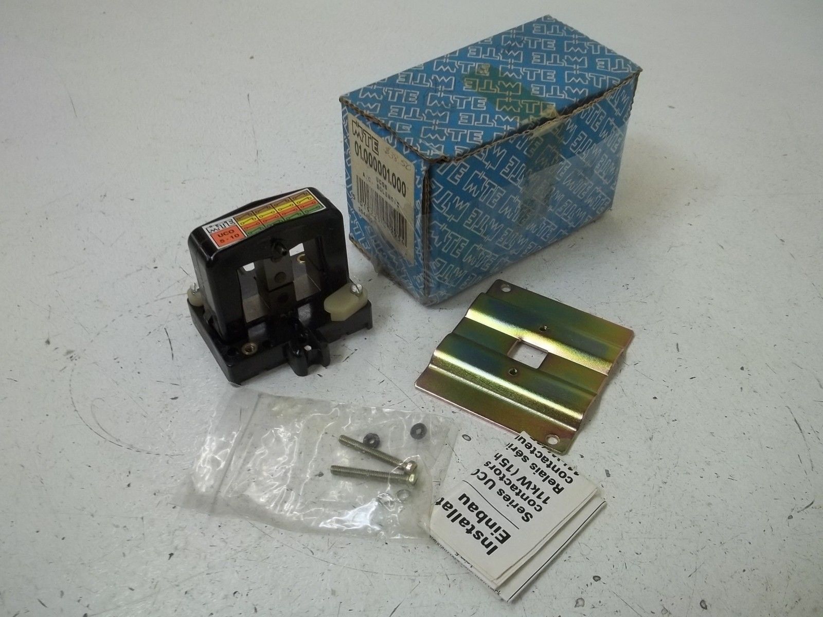 MTE 01.000001.000 SOLENOID BASE  *NEW IN A  BOX*