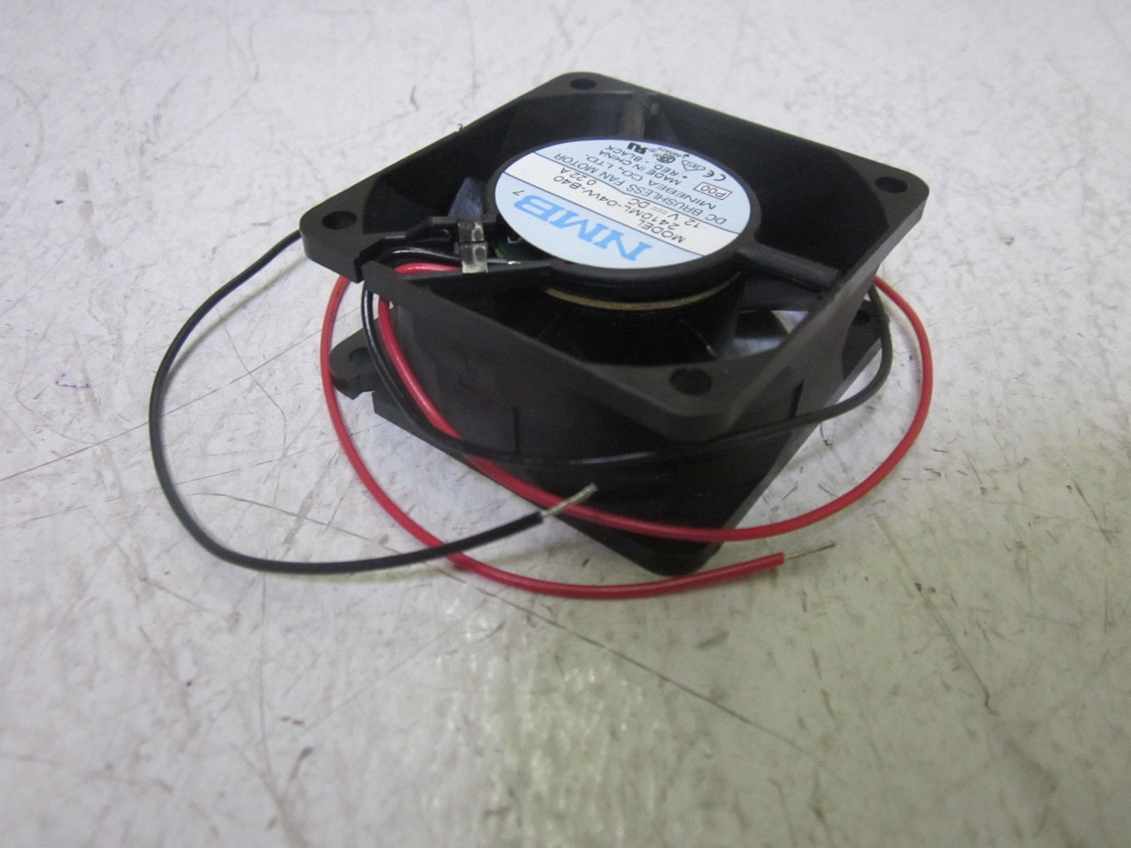 NMB 2410ML-04W-B40 BRUSHLESS FAN MOTOR 12VDC NSNP OUT O F A BOX