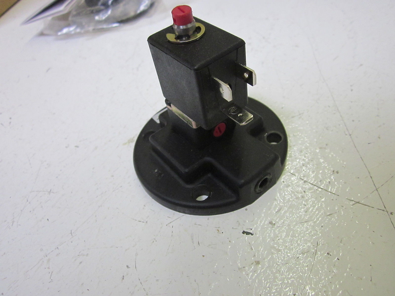 NORGREN -CE SOL OP W/ CABLE GRIP NSMP