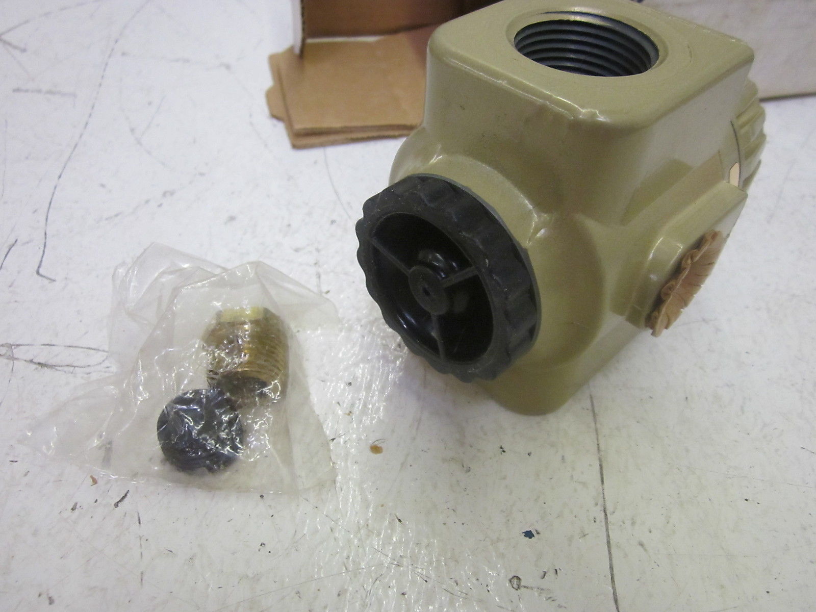 NORGREN 11-024-047 REGULATOR 1" NSMP