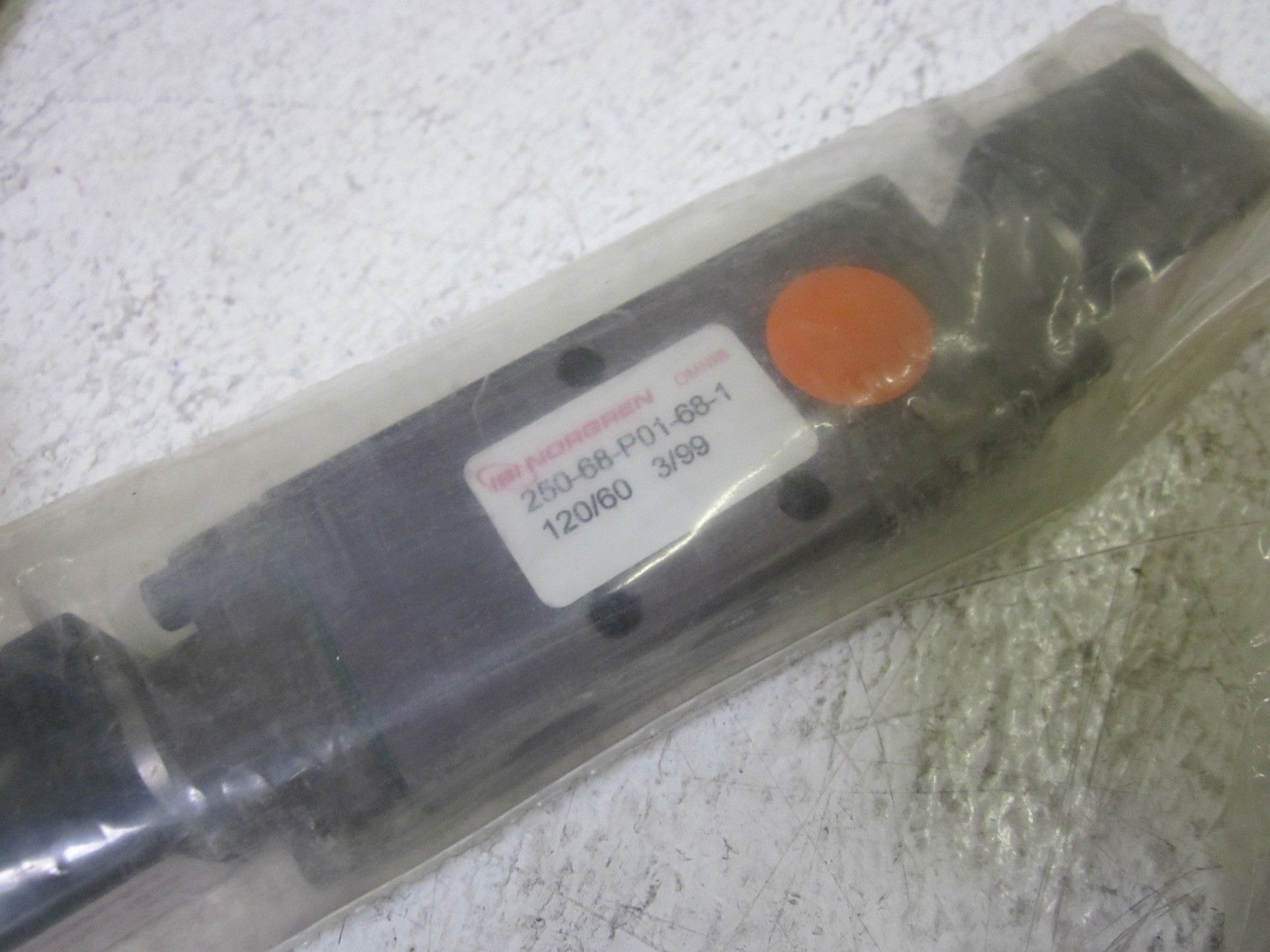 NORGREN 250-68-P01-68-1 120V PNEUMATIC VALVE NSMP