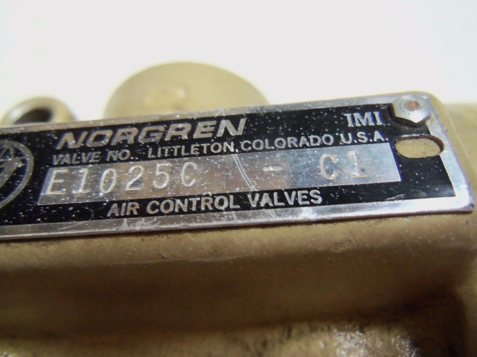 NORGREN E1025C-C1 POPPET VALVE AS PICTURED UNMP