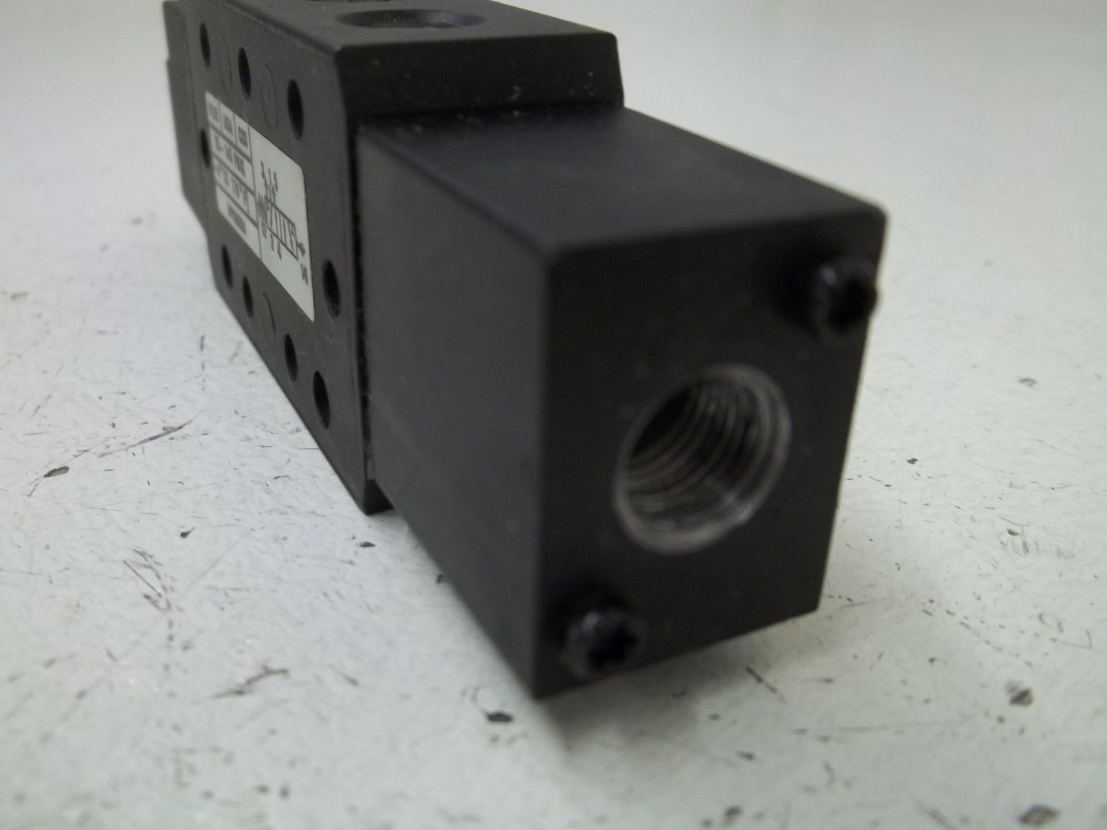NORGREN VP00024 SOLENOID VALVE UNMP