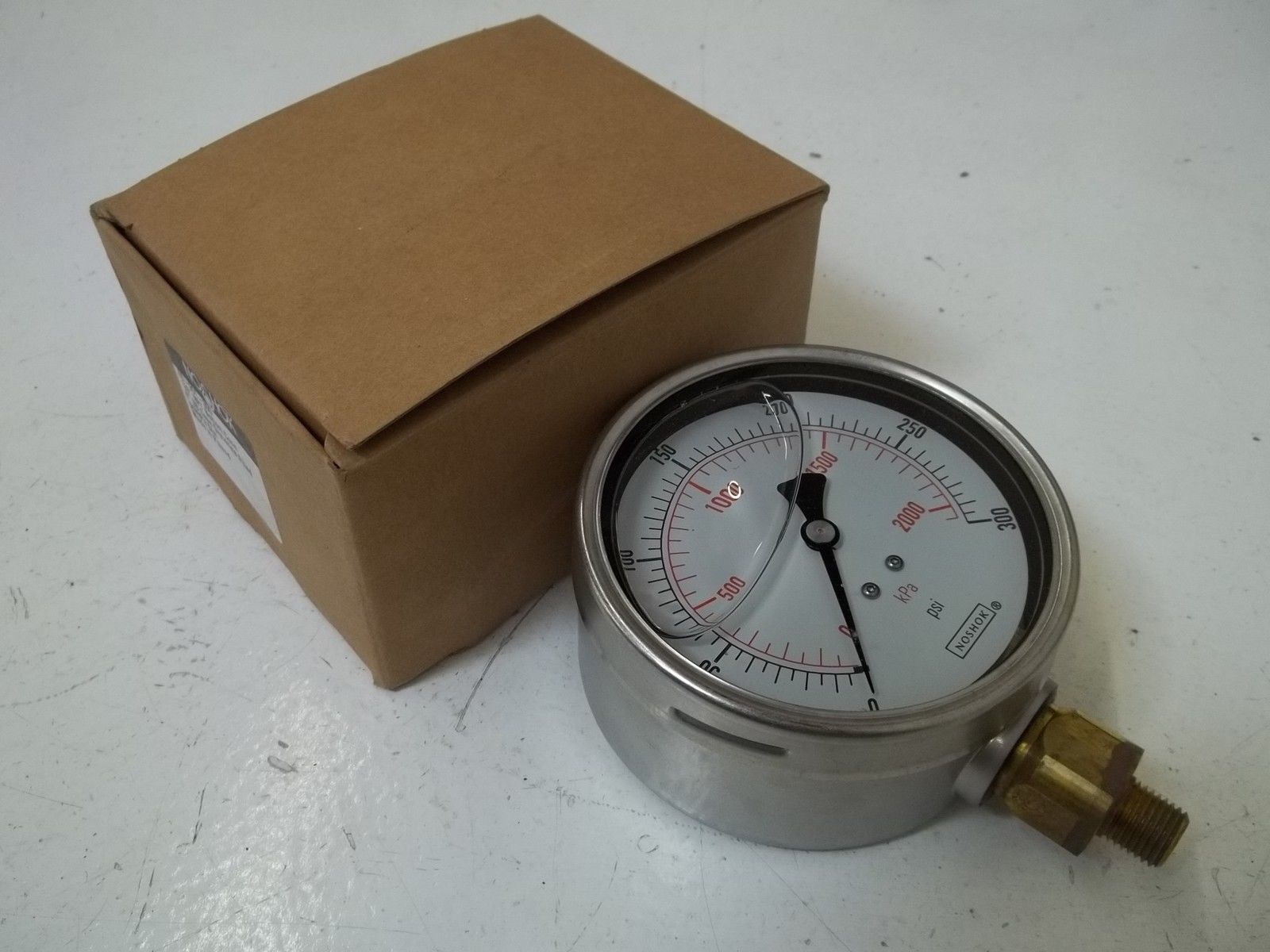 NOSHOK 40-901-300 PRESSURE GAUGE 0/300 PSI 4" NSMP