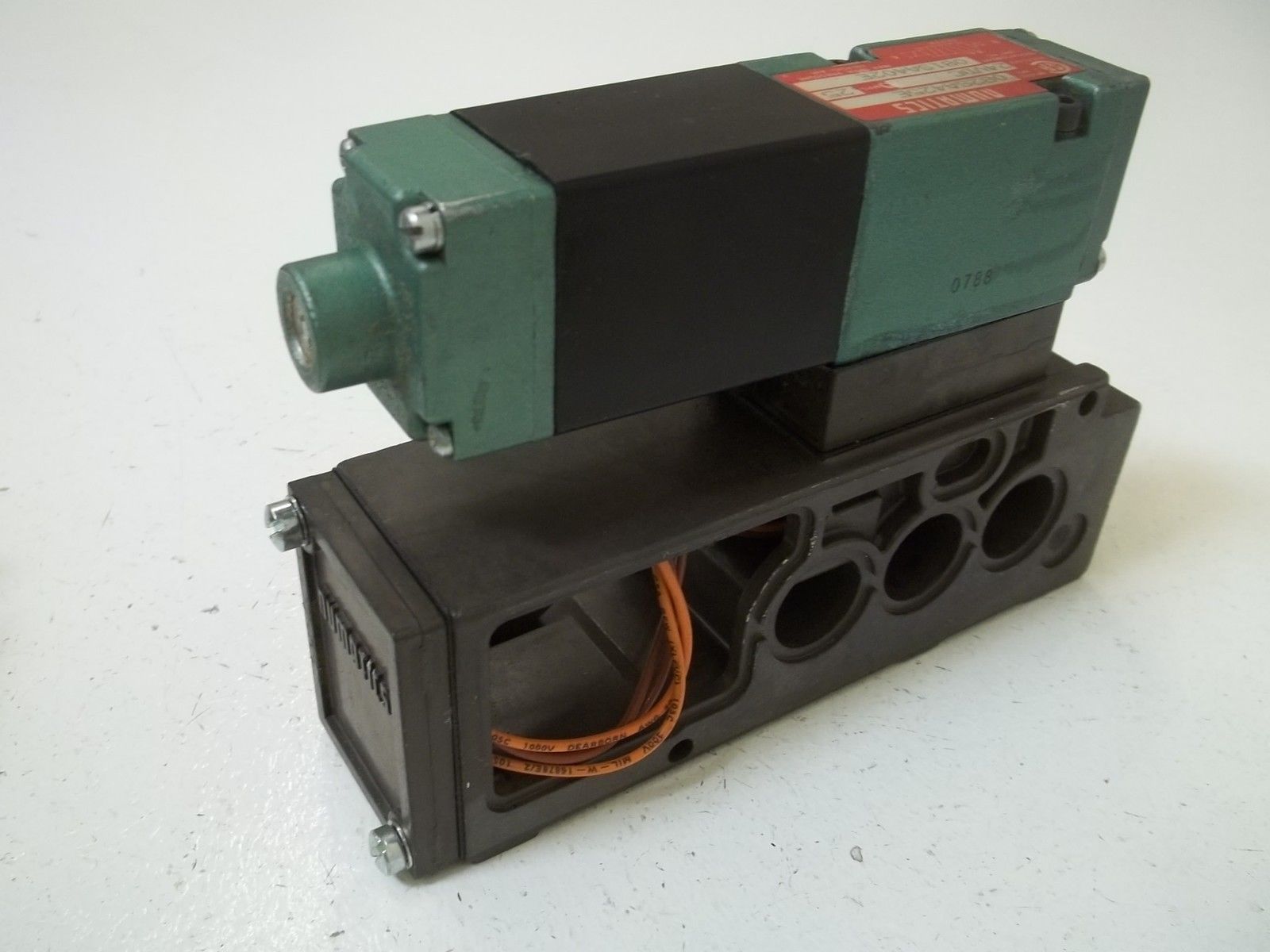 NUMATICS 082SA425E PNEUMATIC VALVE UNMP