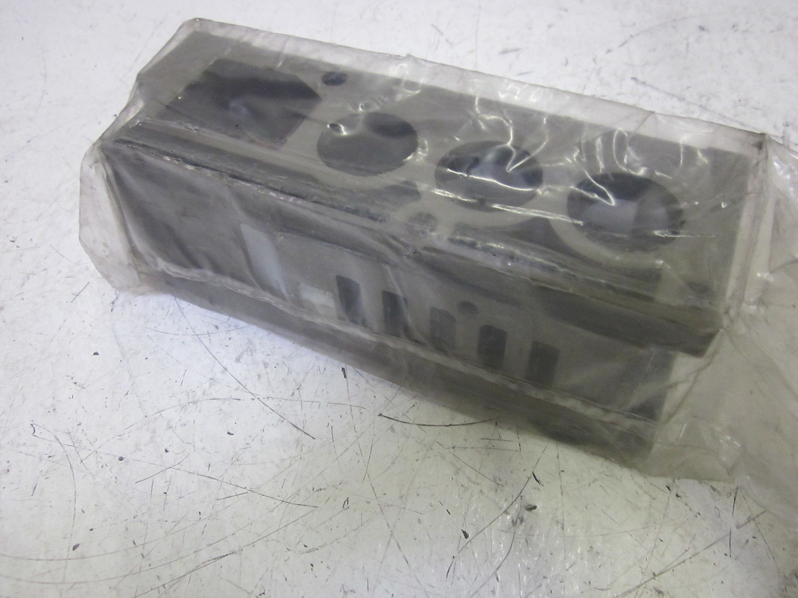 NUMATICS 239-599 FLEXIBLOK MANIFOLD KIT 3/8" NSMP
