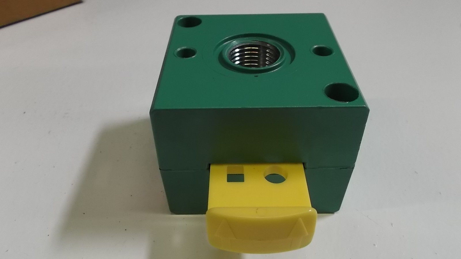 NUMATICS SHUT OFF VALVE V530-04 NSMP