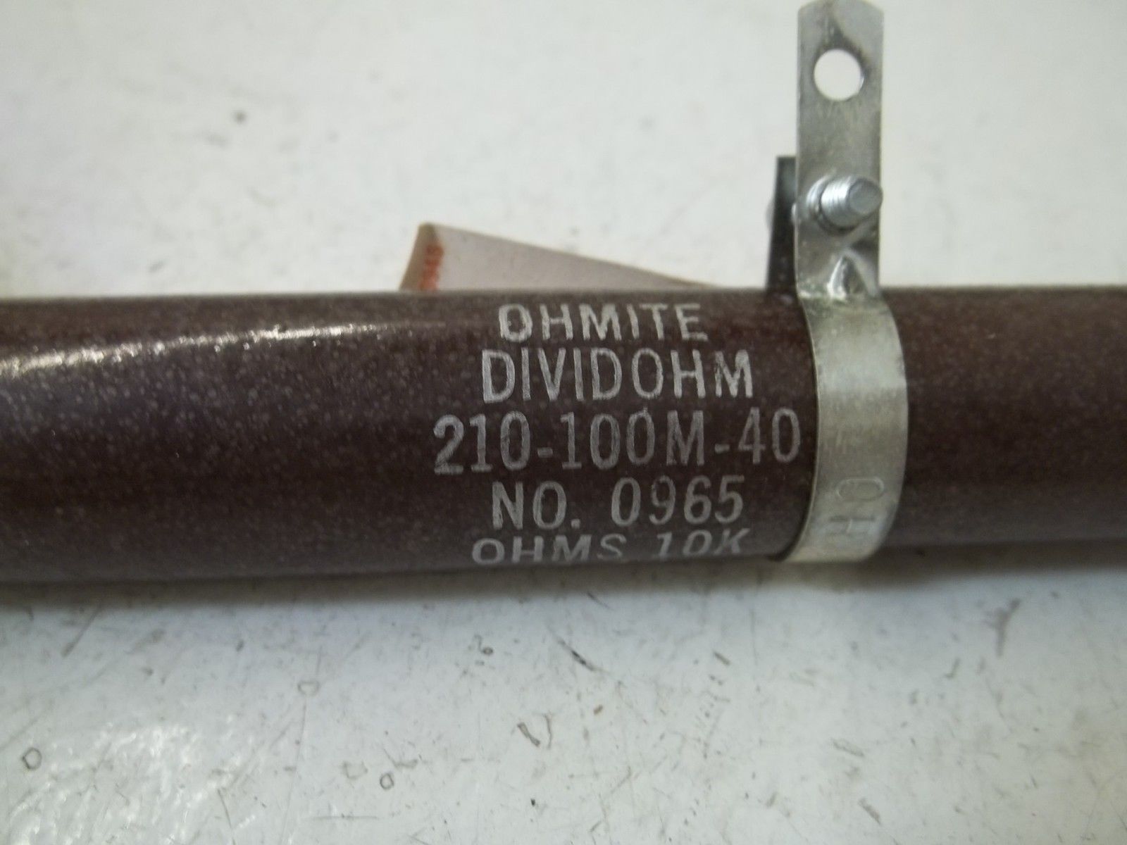 OHMITE 0965 (210-100M-40) RESISTOR 100WATTS, 10K OHMS *NEW IN A  BOX*