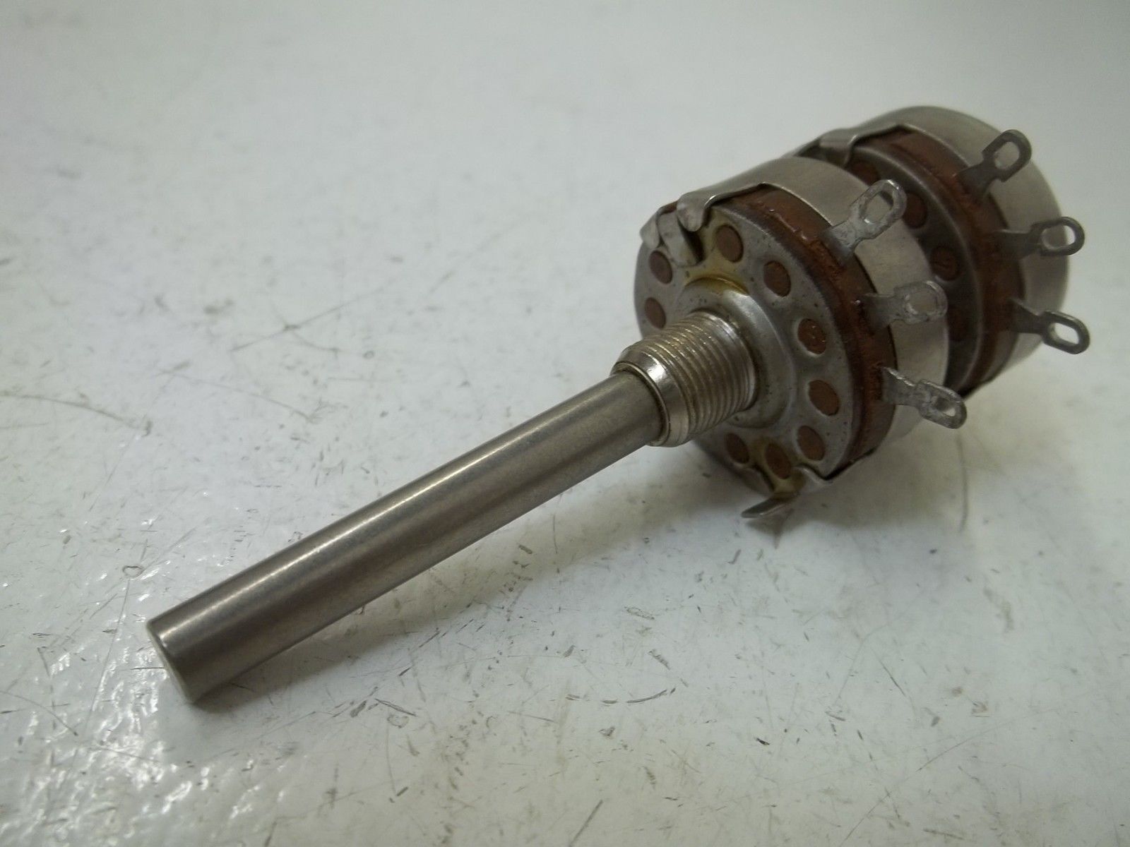 OHMITE CCU2531 POTENTIOMETER 25K OHMS UNMP