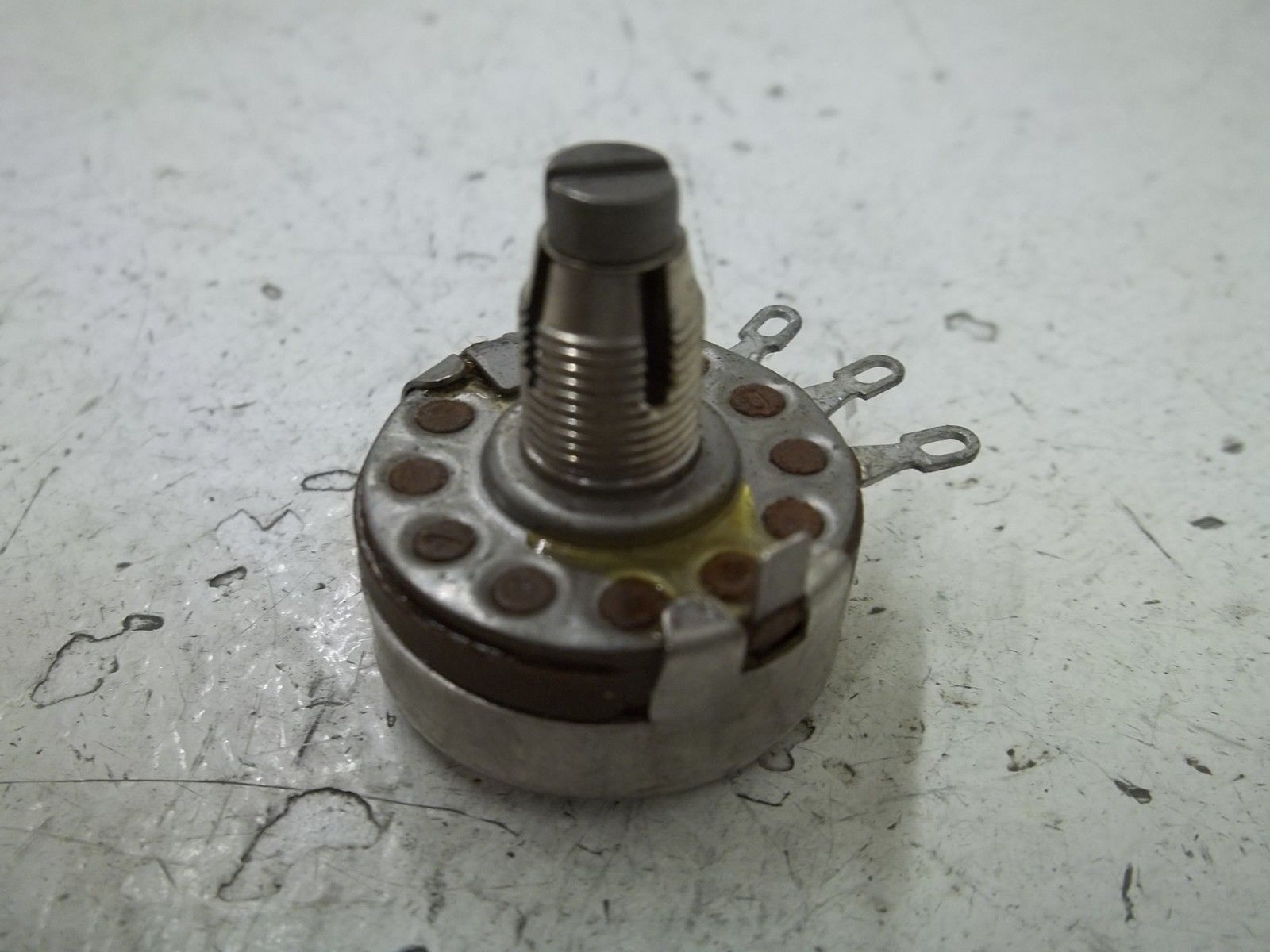 OHMITE CLU5041 POTENTIOMETER 0.5MEG NSMP