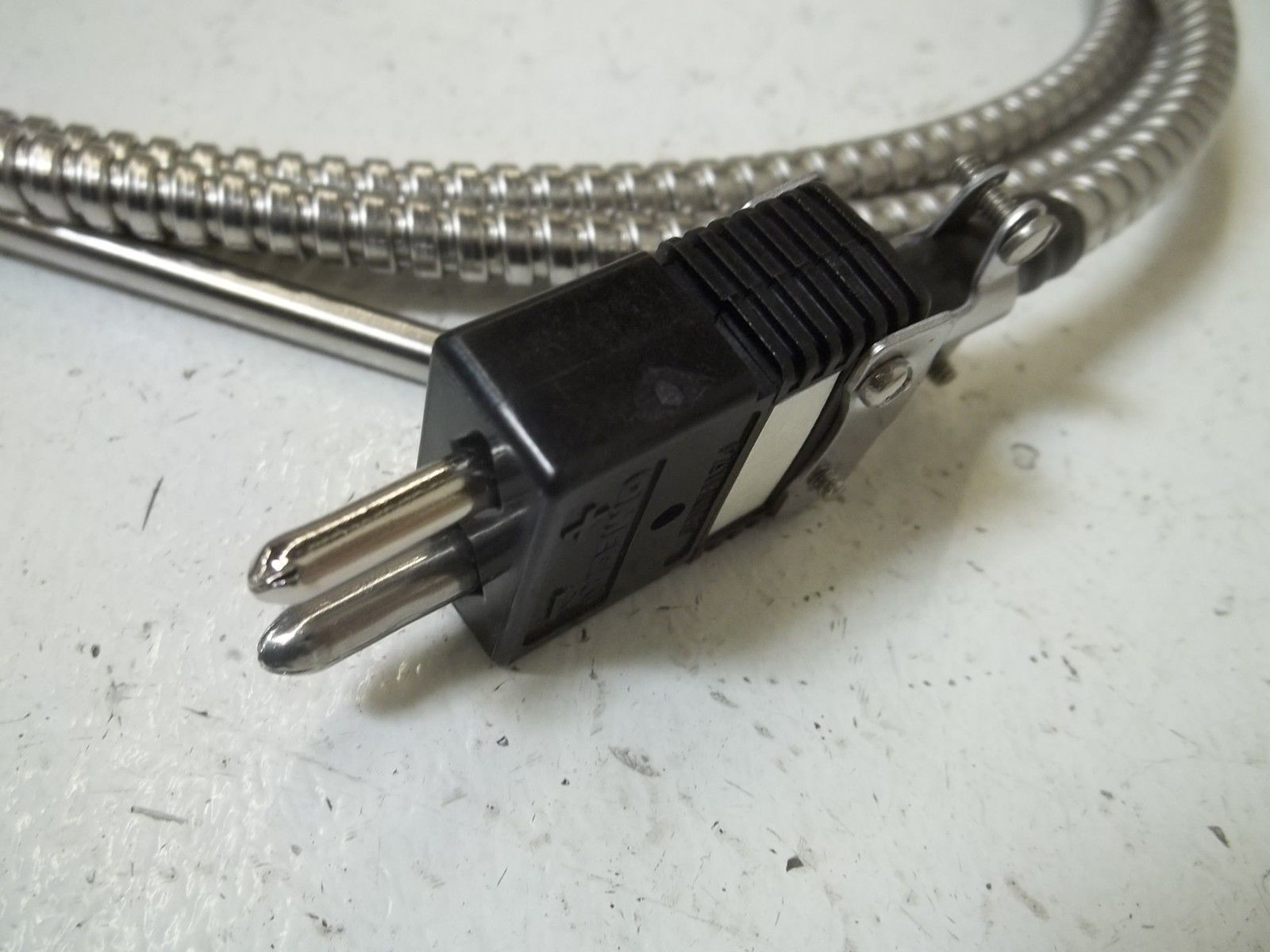 OMEGA BT-090-J-5 1/2-60-2 TEMPERATURE PROBE NSMP