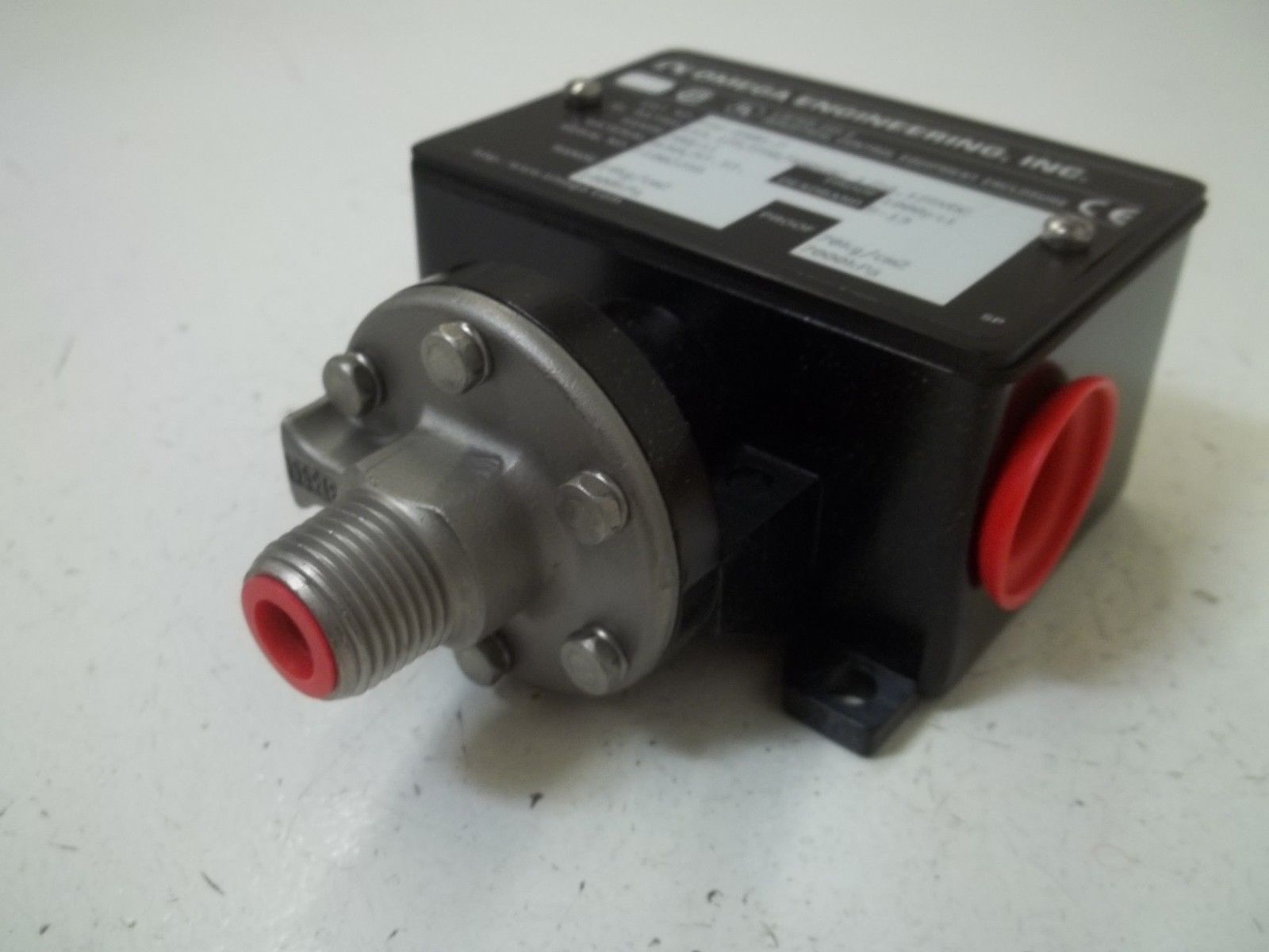 OMEGA PSW-490B-P PRESSURE SWITCH 200 PSI NSMP