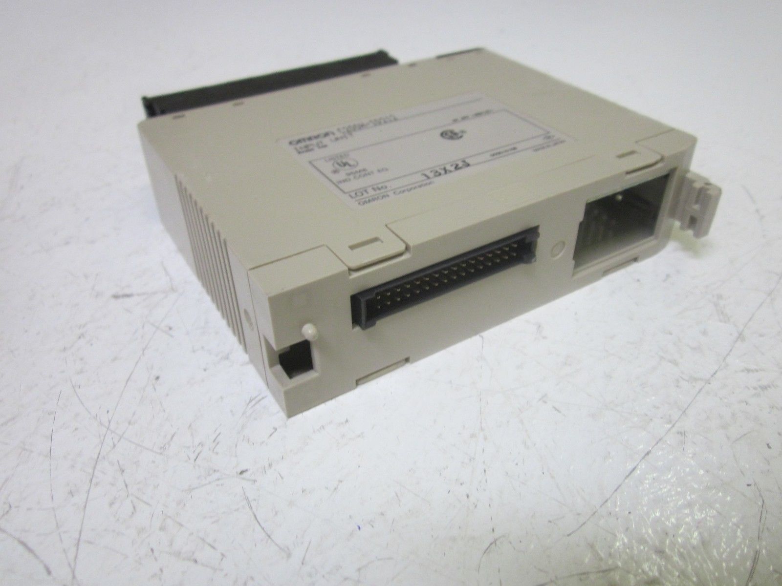 OMRON C200H-ID212 *USED*