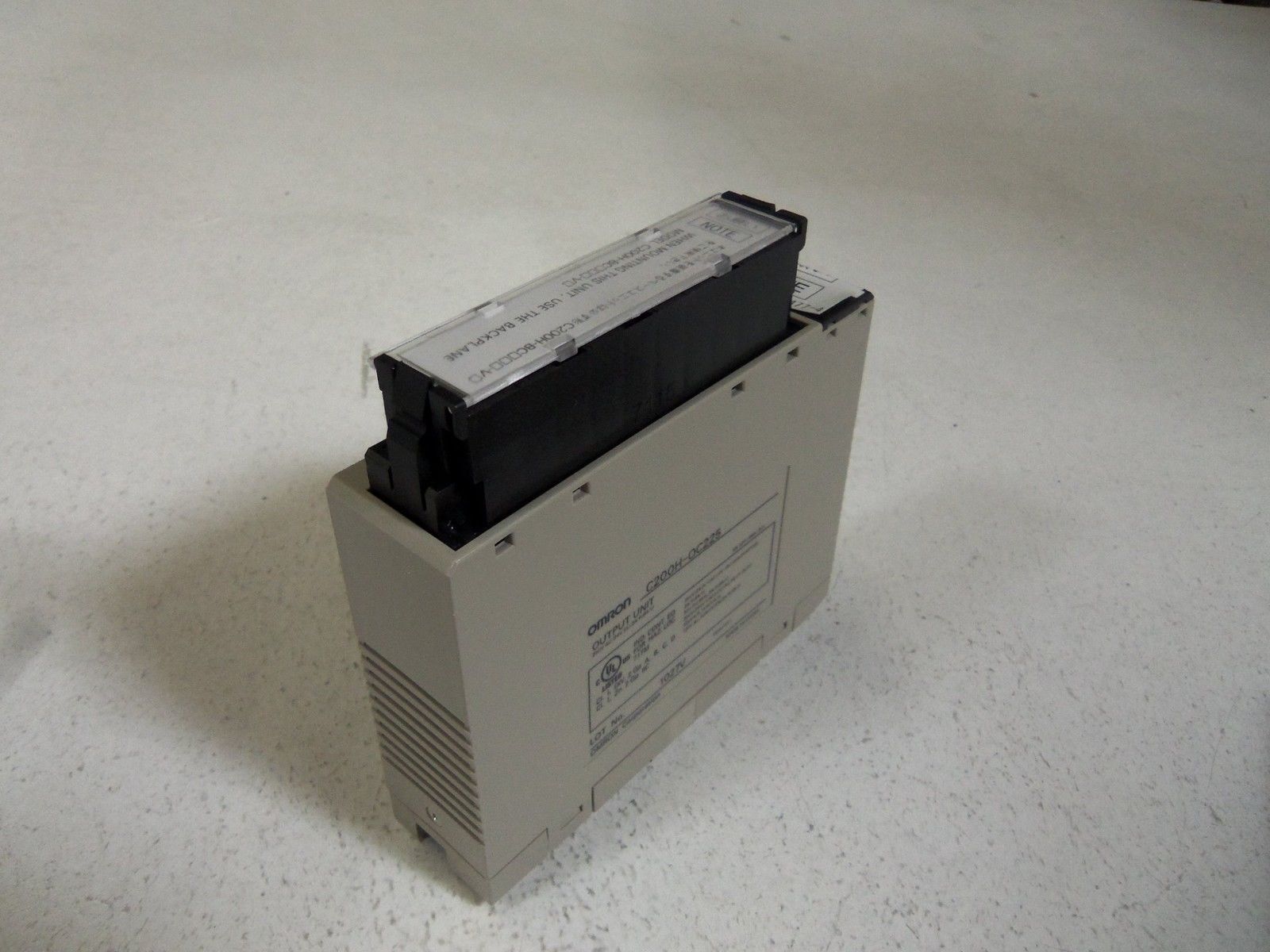 OMRON C200H-OC225 NSMP