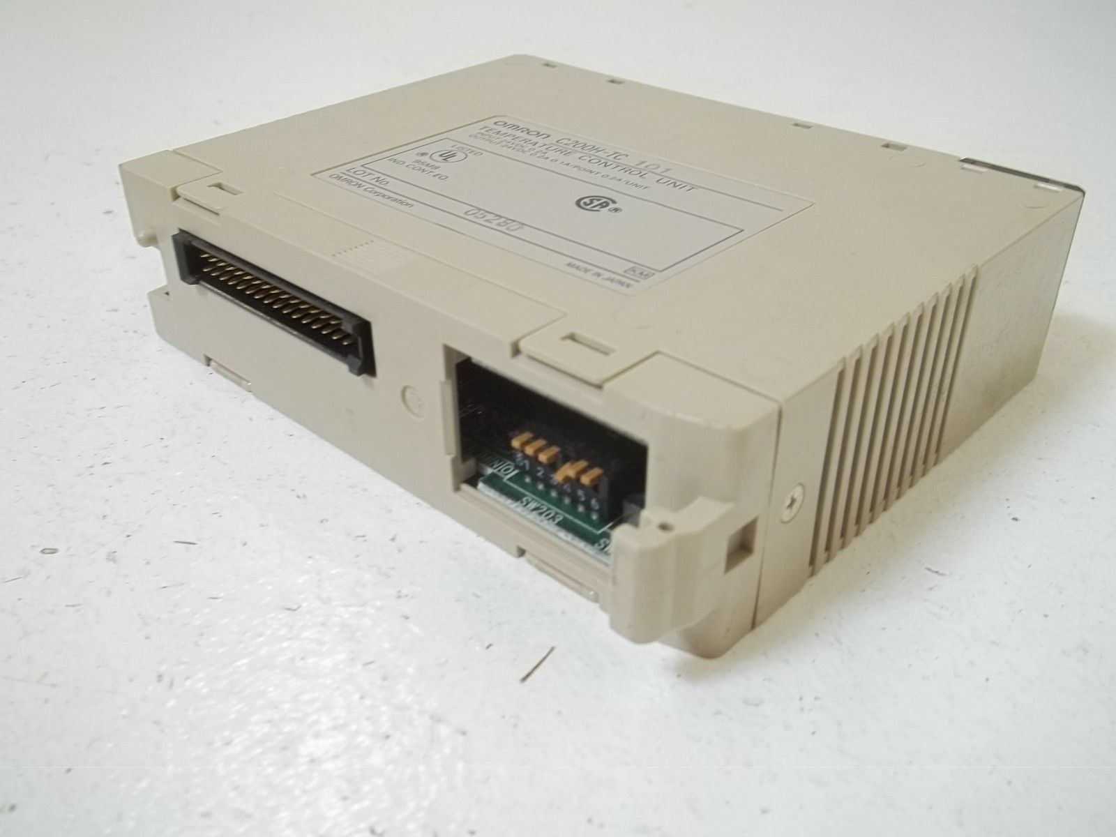 OMRON C200H-TC101 TEMPERATURE CONTROL UNIT UNMP
