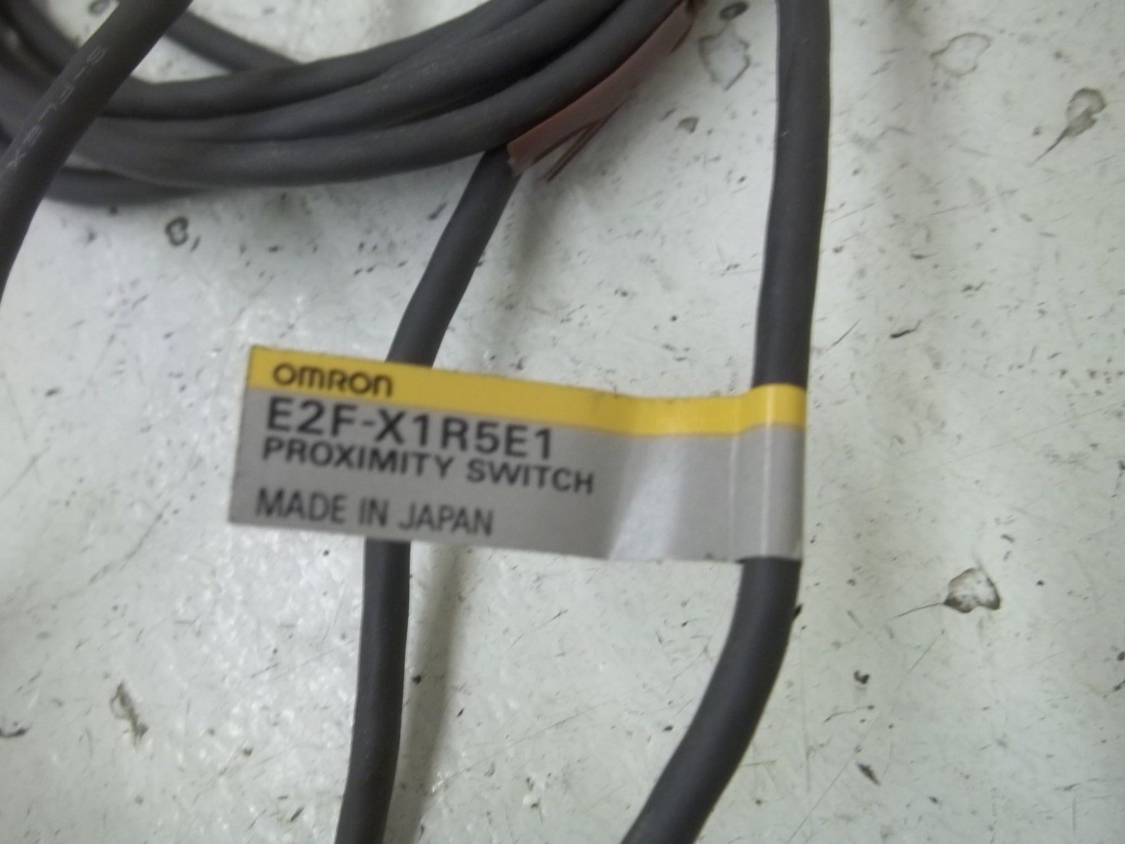 OMRON E2F-X1R5E1 PROXIMITY SWITCH UNMP