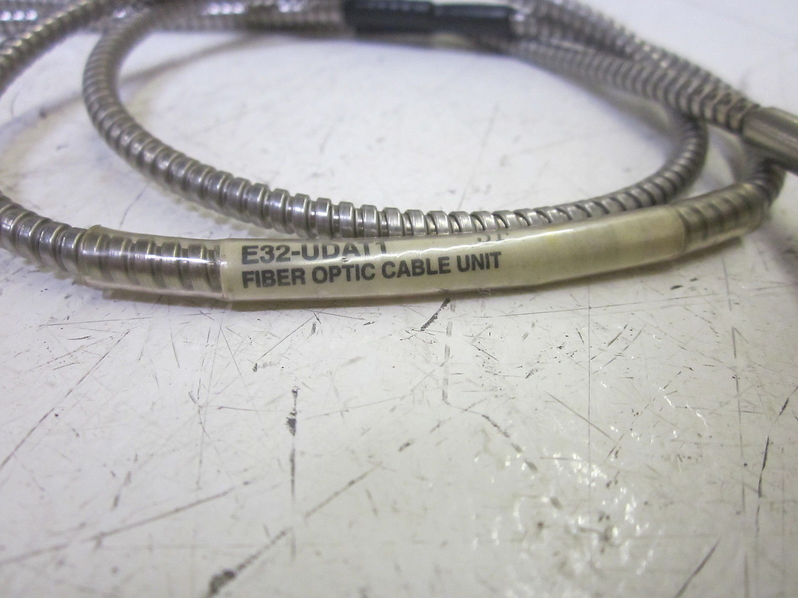 OMRON E32-UDAT1-3F FIBER OPTIC CABLE UNIT  UNMP