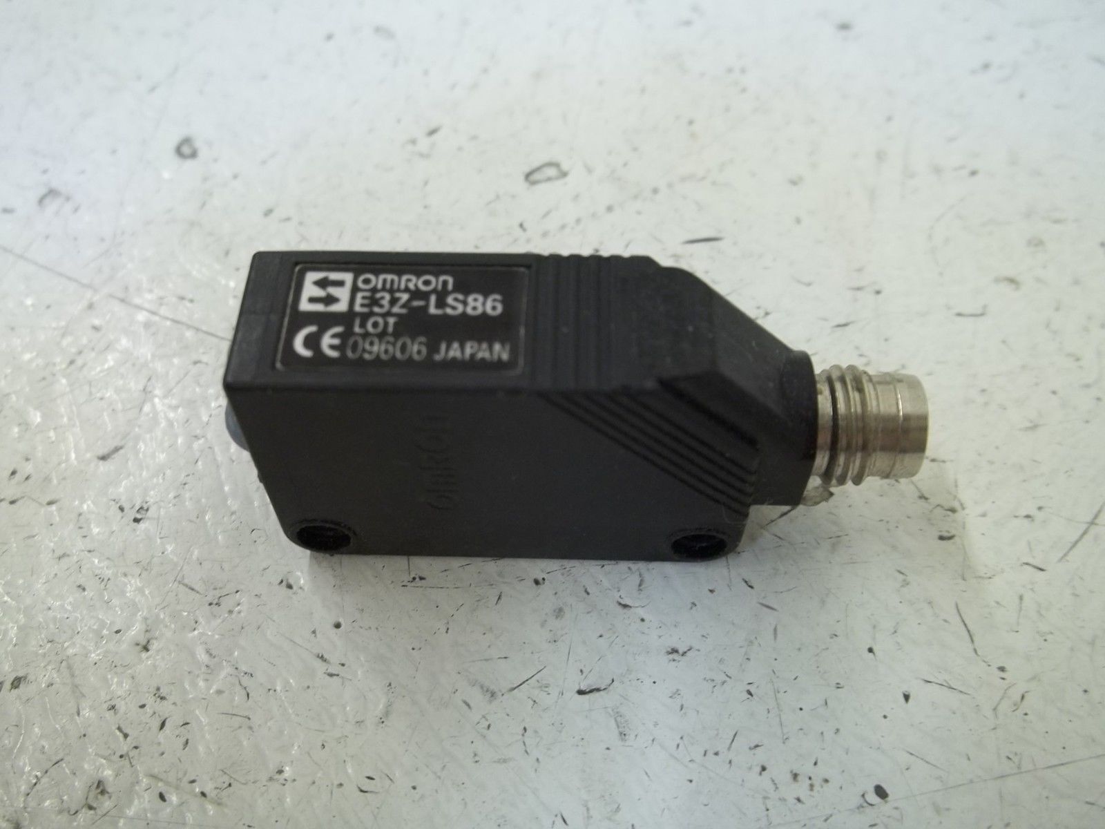 OMRON E3Z-LS86 PHOTOELECTRIC SENSOR SWITCH UNMP