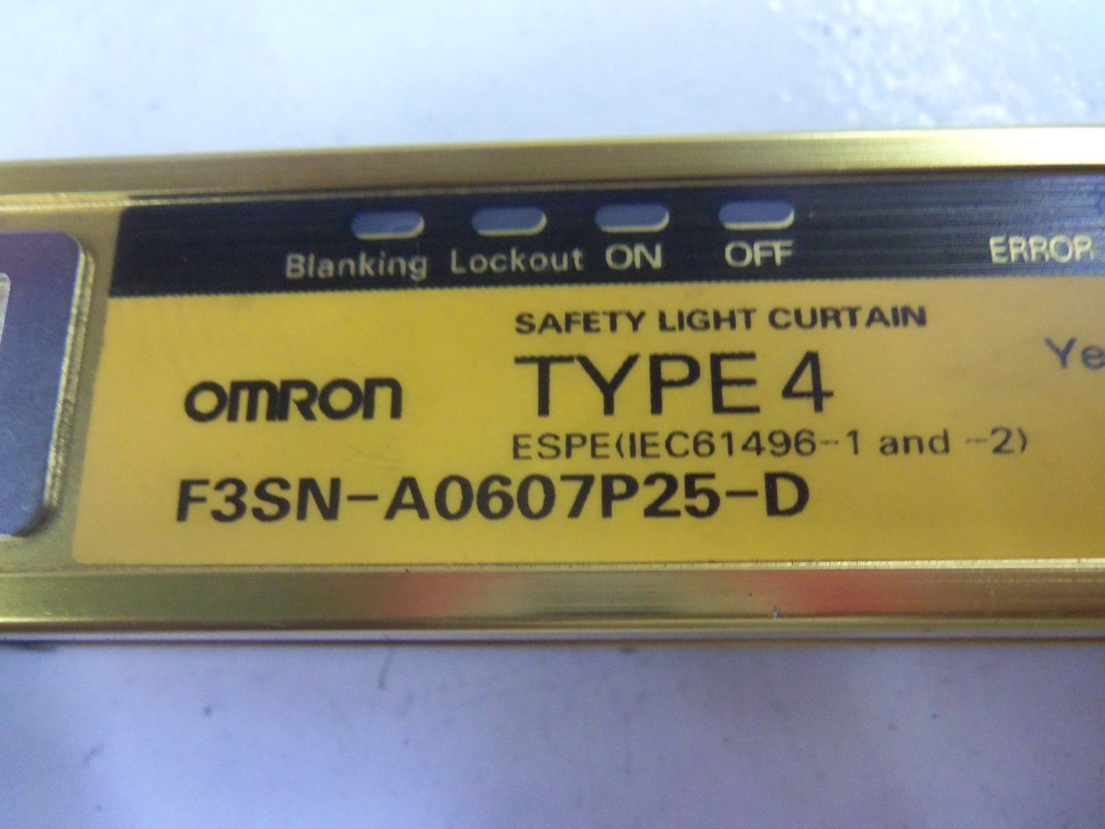 OMRON F3SN-A0607P25-D SAFETY LIGHT CURTAIN RECEIVER UNMP