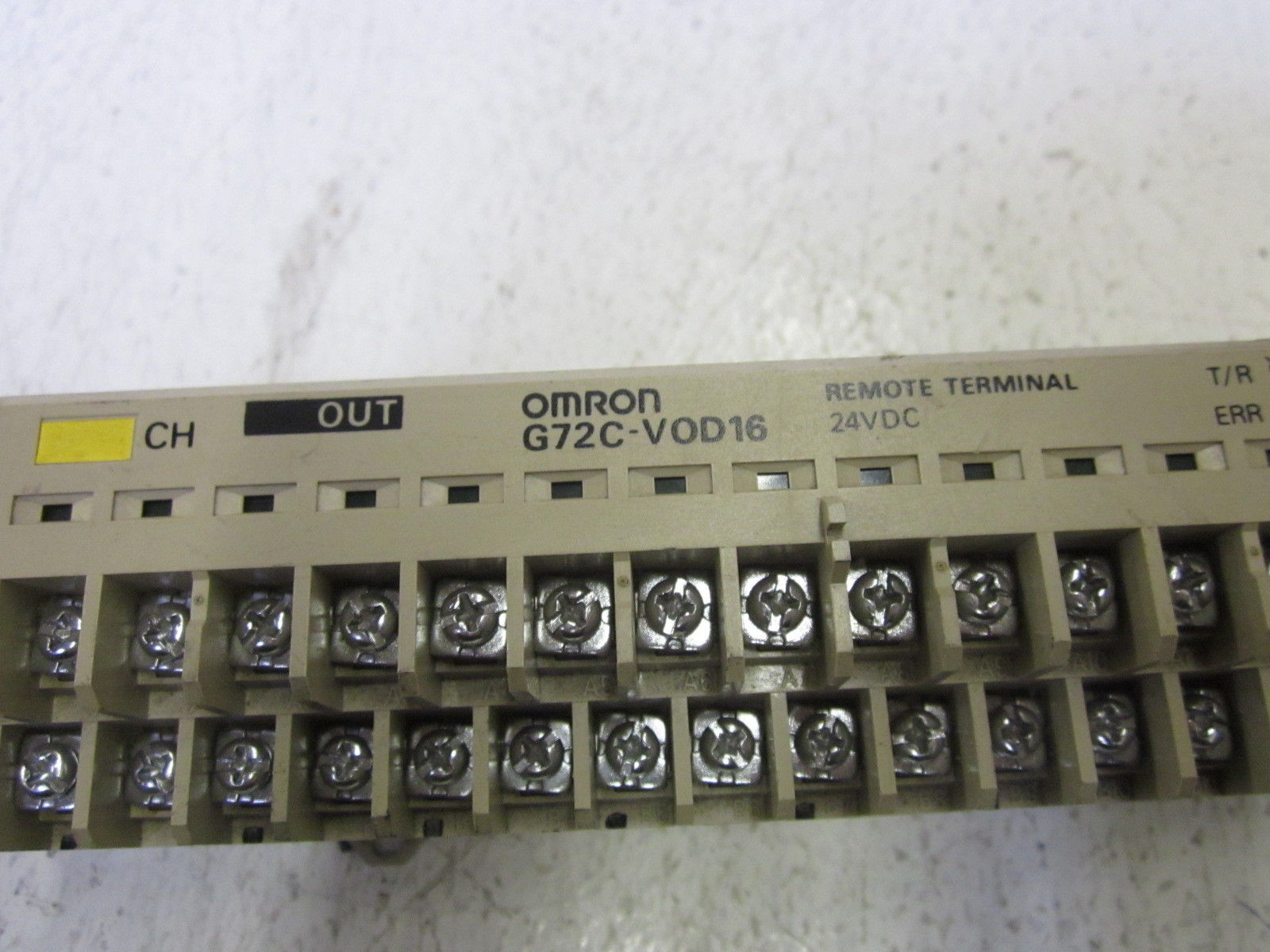 OMRON G72-CV0D16 REMOTE TERMINAL 24VDC UNMP