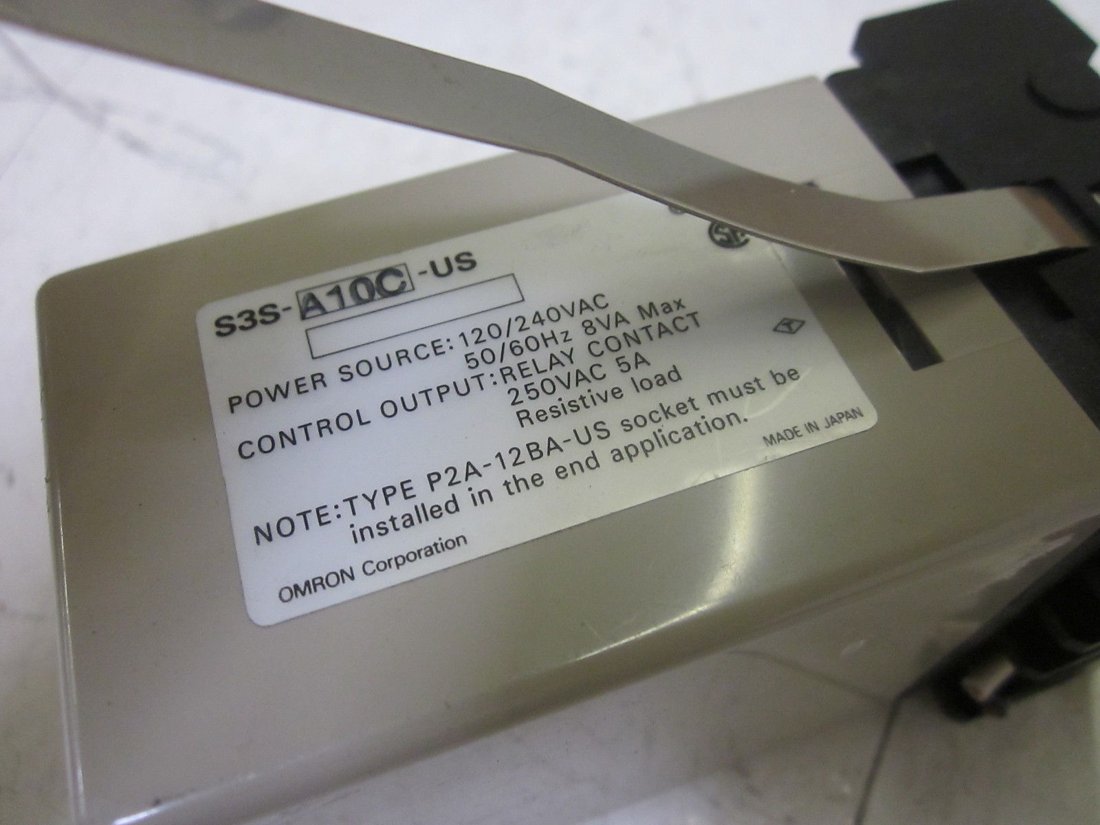 OMRON S3S-A10C-US SENSOR CONTROL 120/240V UNMP