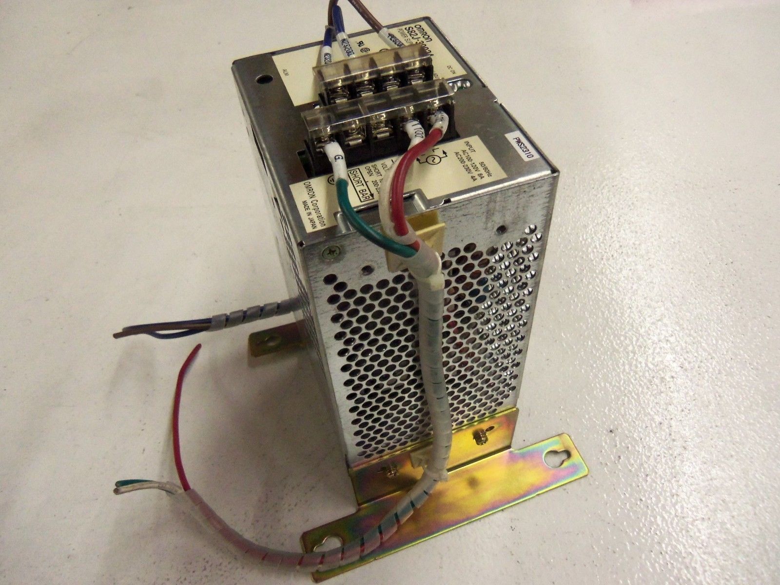 OMRON S82J-30024 UNMP