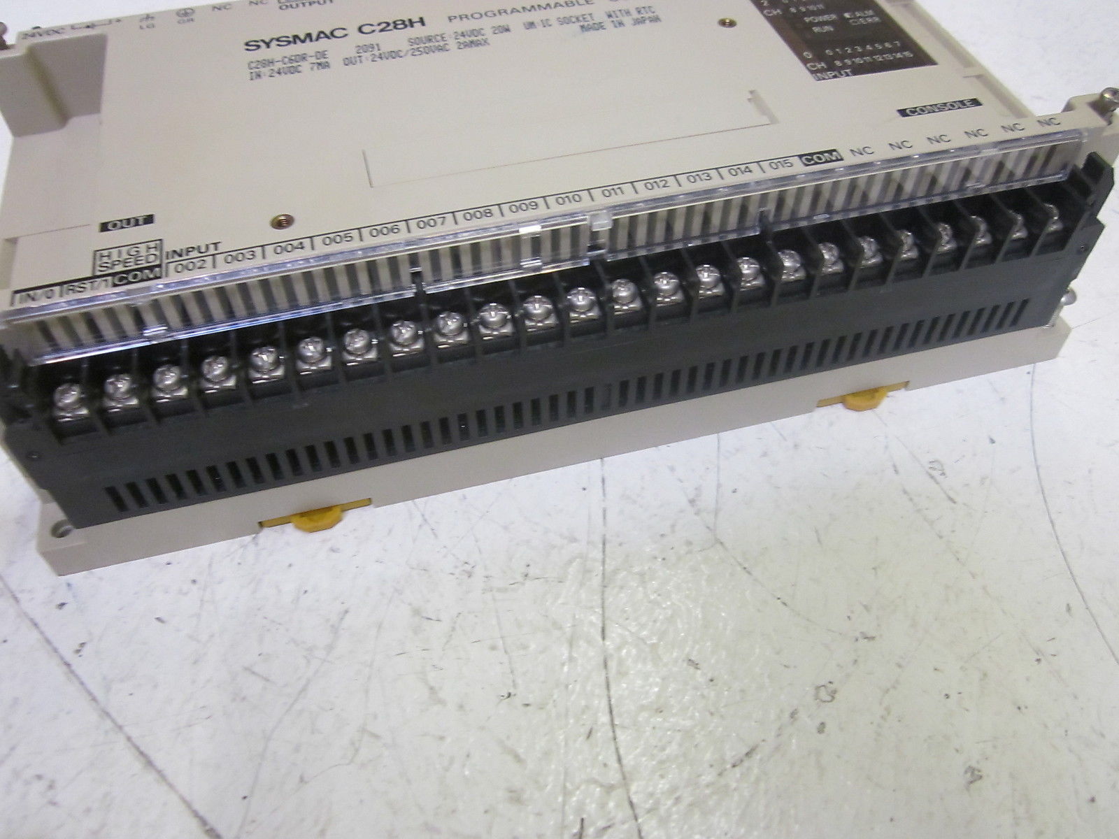 OMRON SYSMAC C28H-C6DR-DE PROGRAMMABLE CONTROLLER 24VDC UNMP