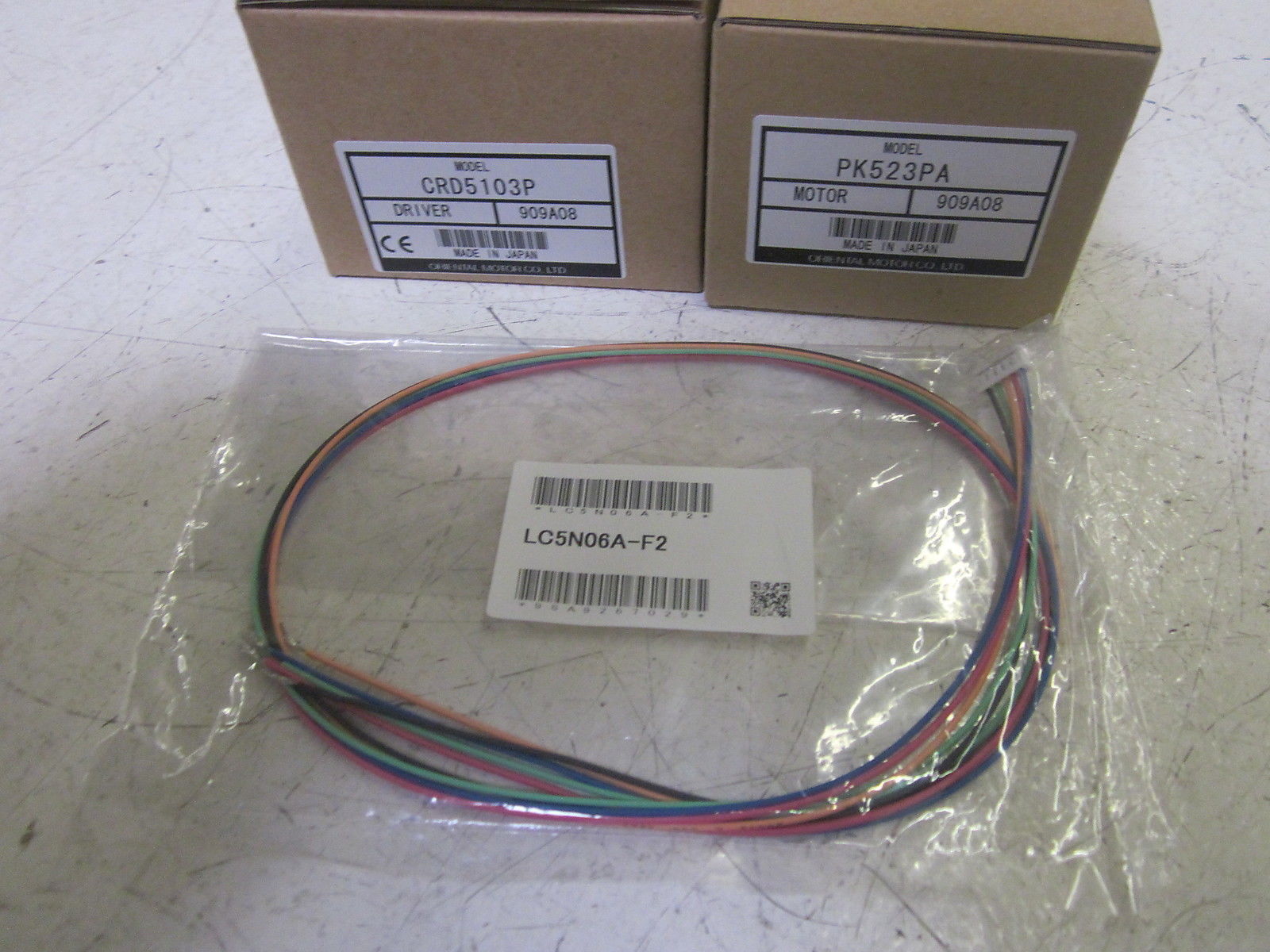ORIENTAL MOTOR CRK523PAP 5-PHASE MICROSTEP MOTOR & DRIVER  NSMP