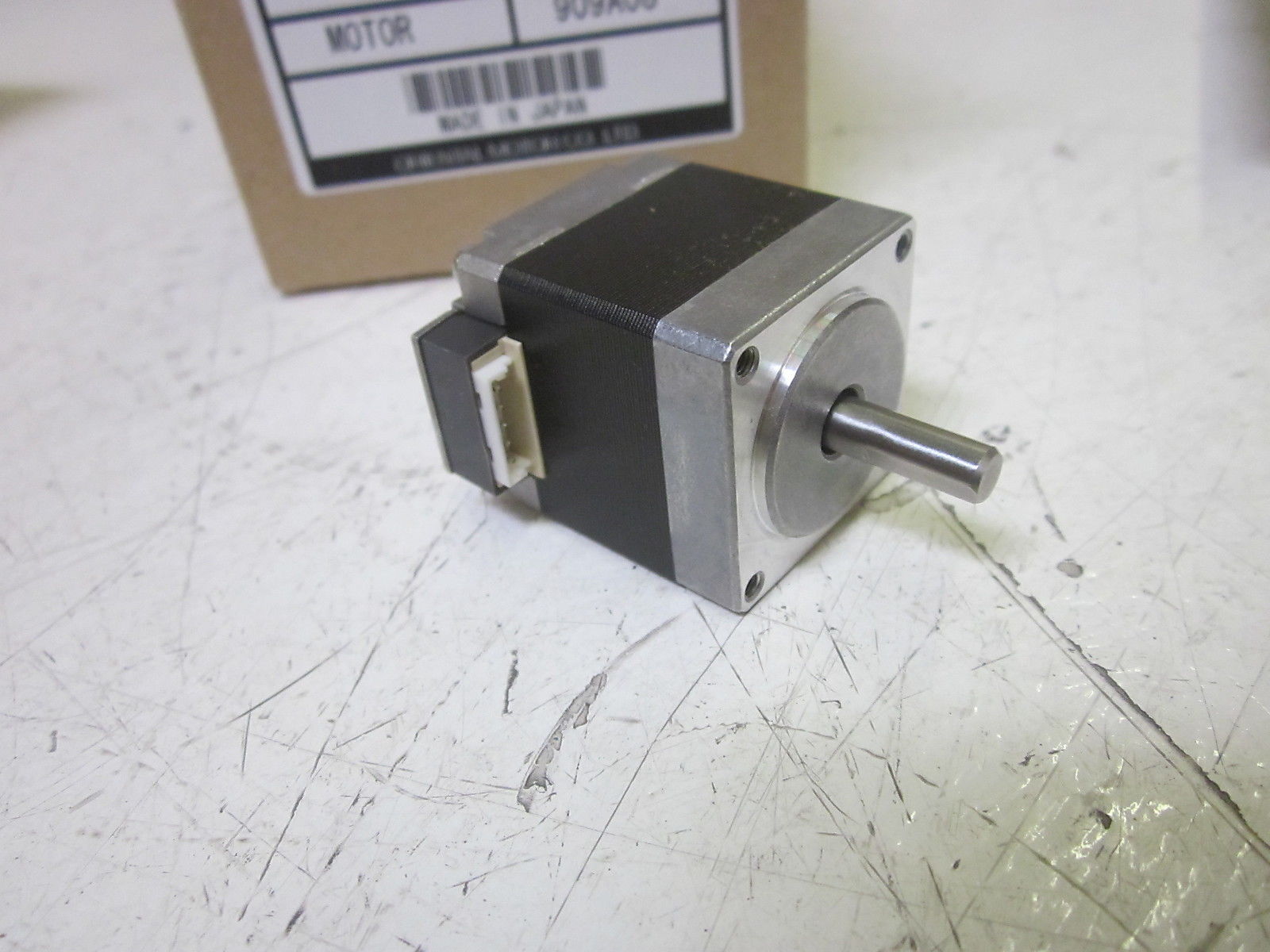 ORIENTAL MOTOR CRK523PAP 5-PHASE MICROSTEP MOTOR & DRIVER  NSMP
