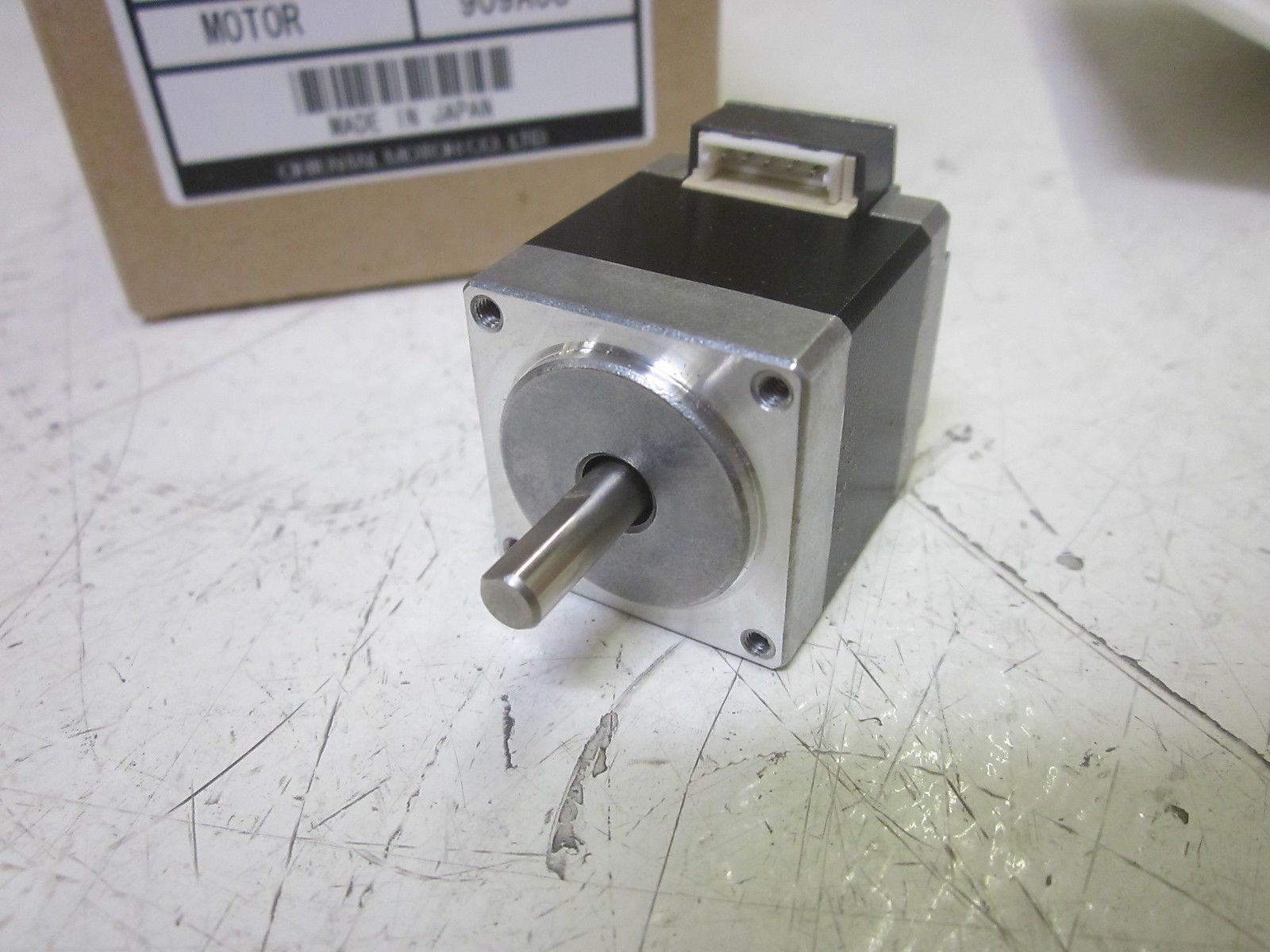 ORIENTAL MOTOR CRK523PAP 5-PHASE MICROSTEP MOTOR & DRIVER  NSMP