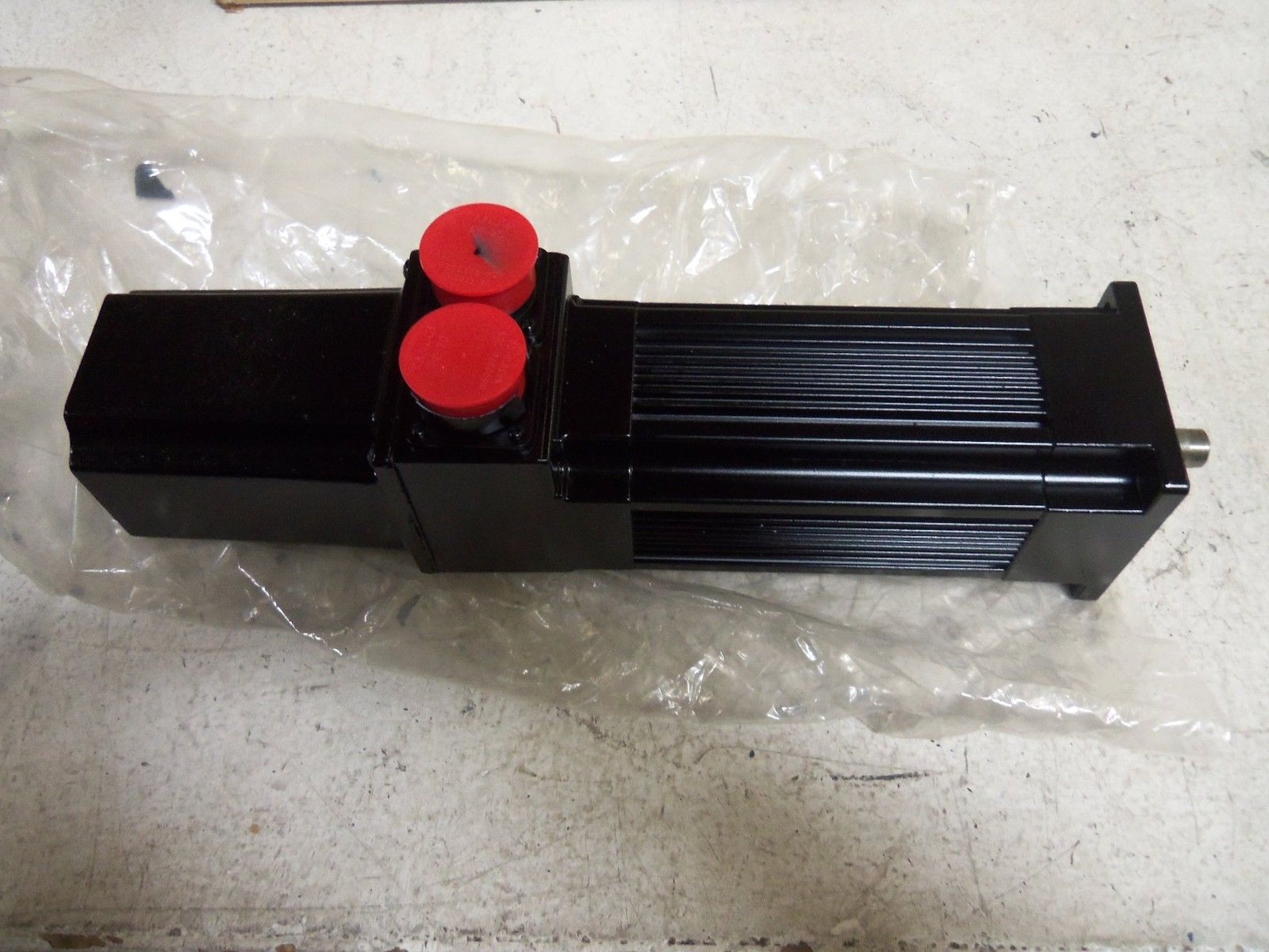 PACIFIC SCIENTIFIC R35KMNC-TS-RC-NV-02 SERVO MOTOR NSMP