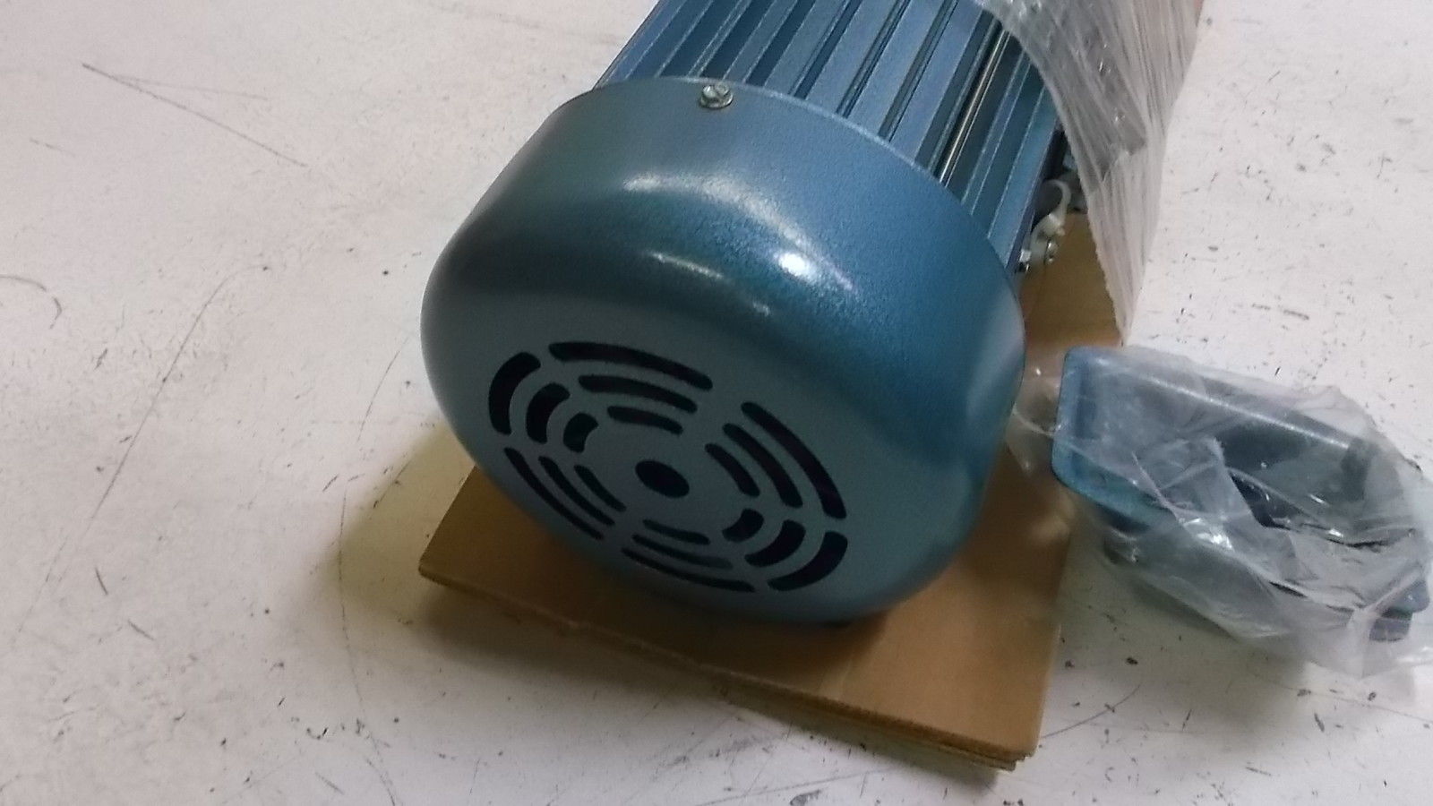 PACIFIC SCIENTIFIC SRF5570-4483-84-82BC MOTOR *NEW IN BOX*