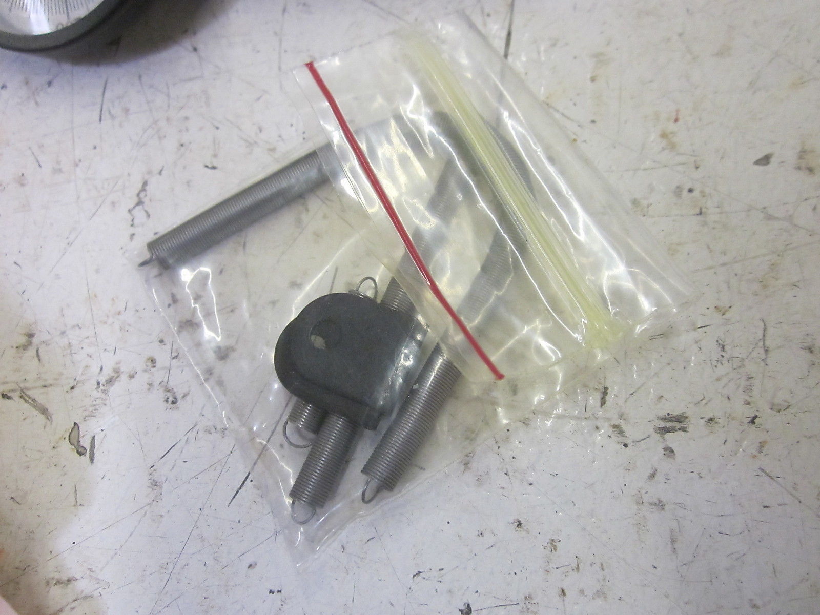 PACIFIC TRANSDUCER CORP. 487F THERMOMETER 70-370 DEGREE F NSMP