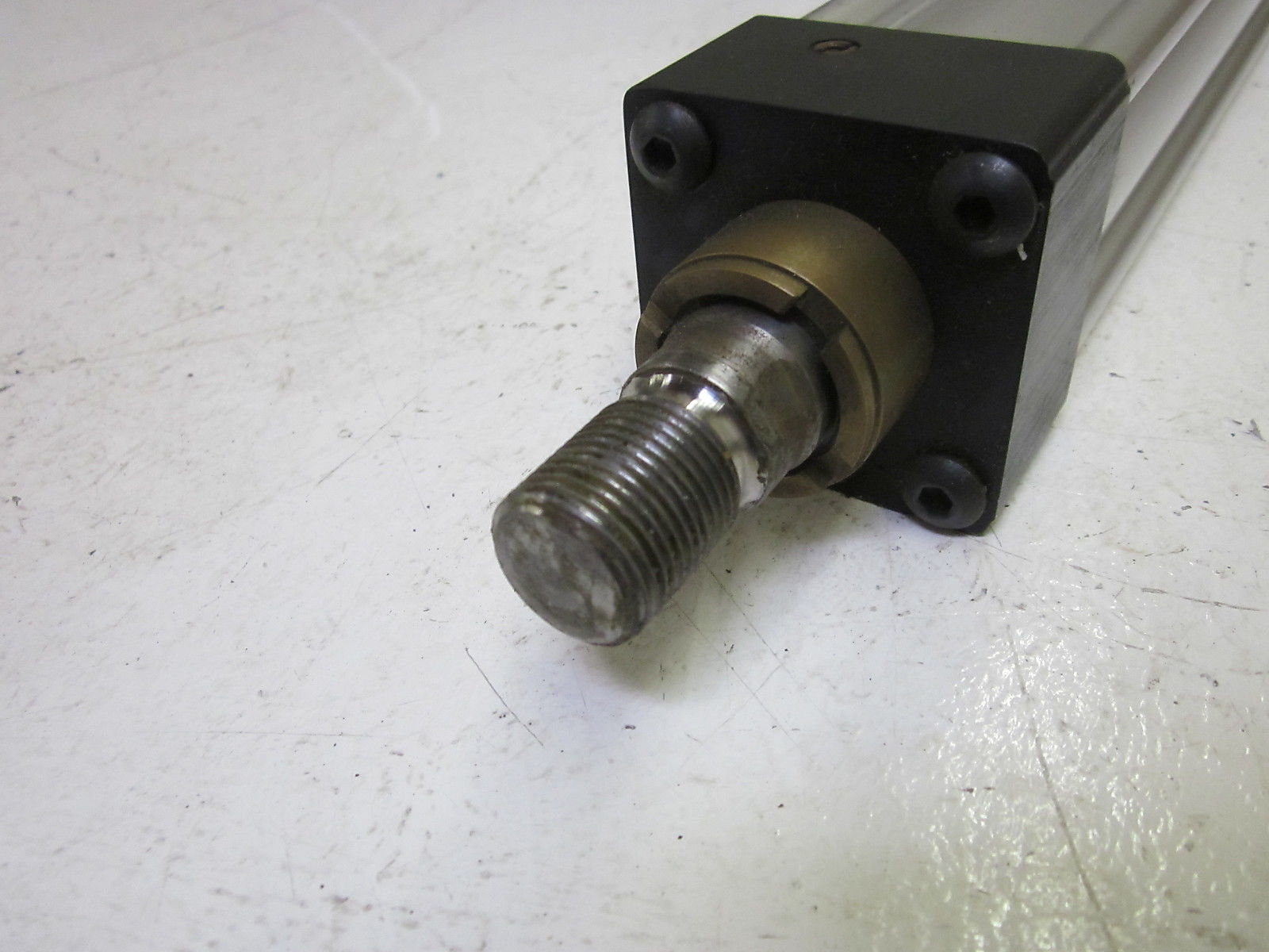 PARKER 02.00 CBC2MLUS38AC 18.00 CYLINDER 250PSI UNMP