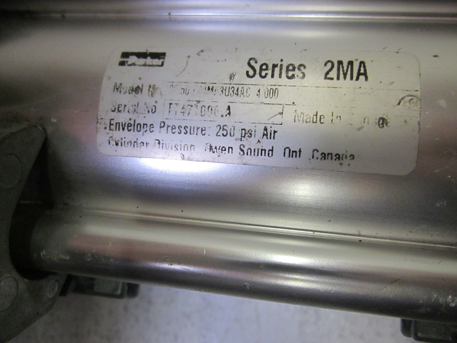 PARKER 02.50-H2NAUS14A-2.000 SER. 2MA CYLINDER UNMP