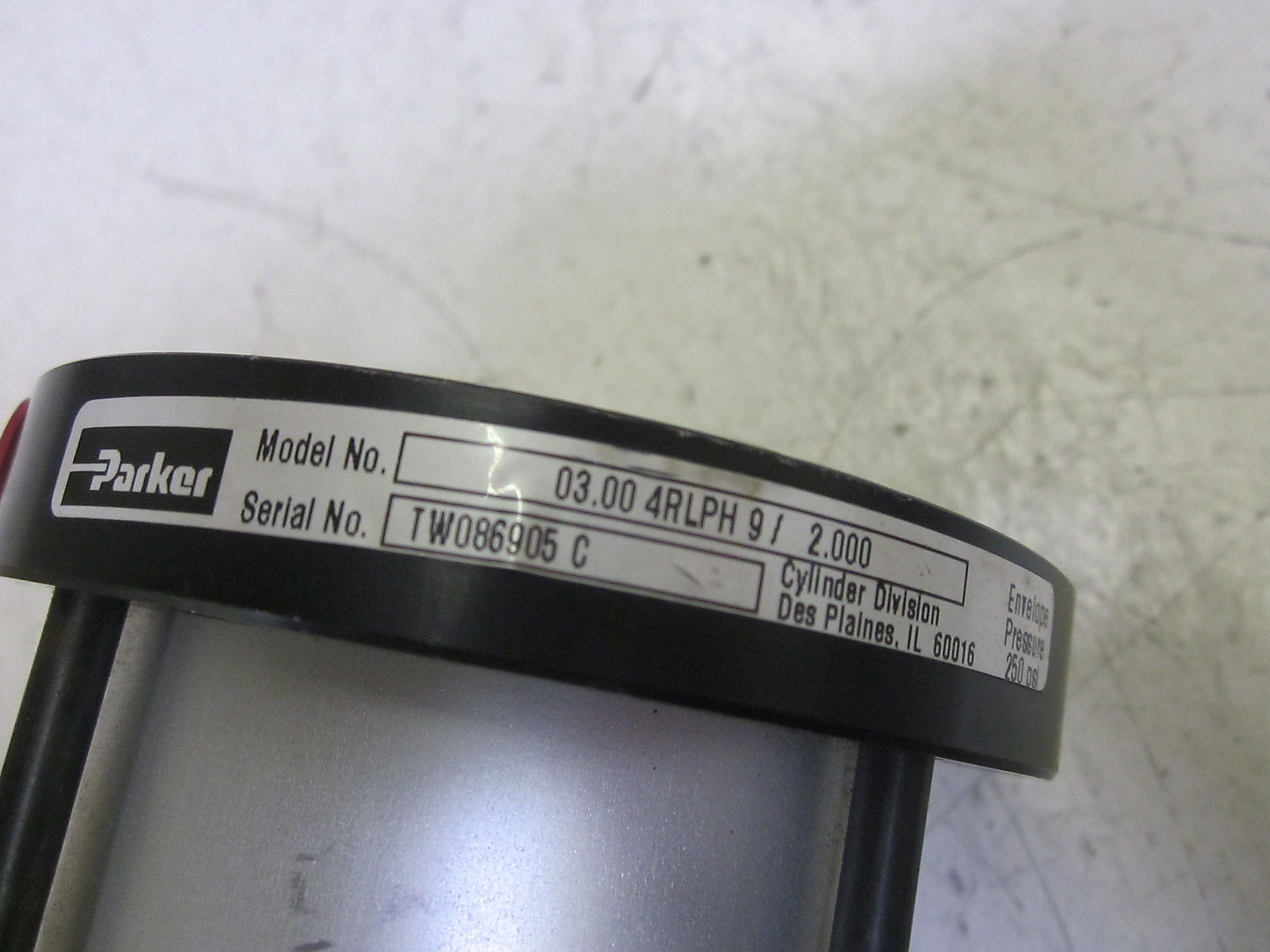 PARKER 03.00 4RLPH9/2.000 CYLINDER 250PSI UNMP