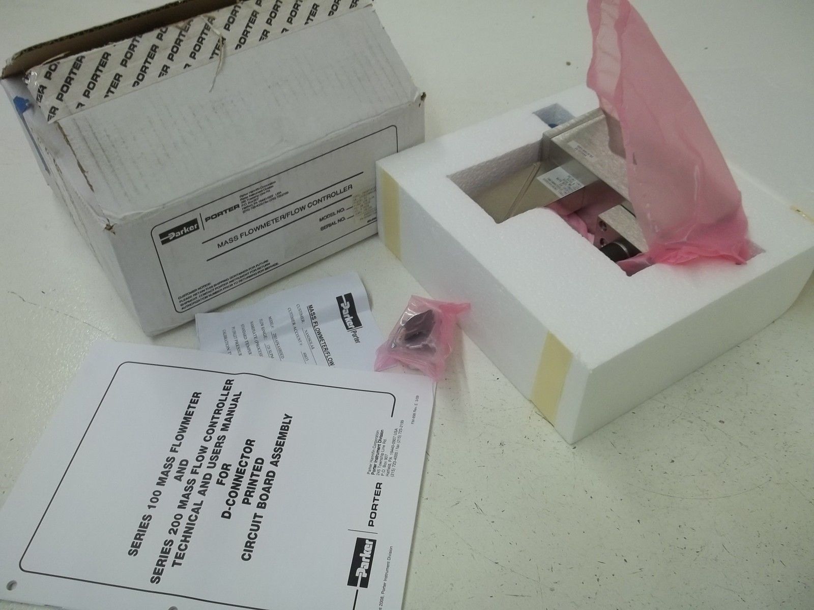 PARKER 203AFKASBDED MASS FLOWMETER/FLOW CONTROLLER NSMP