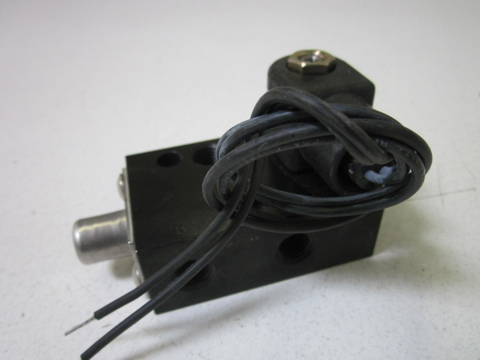 PARKER 33417AKDN74N0MC11P3 UNMP