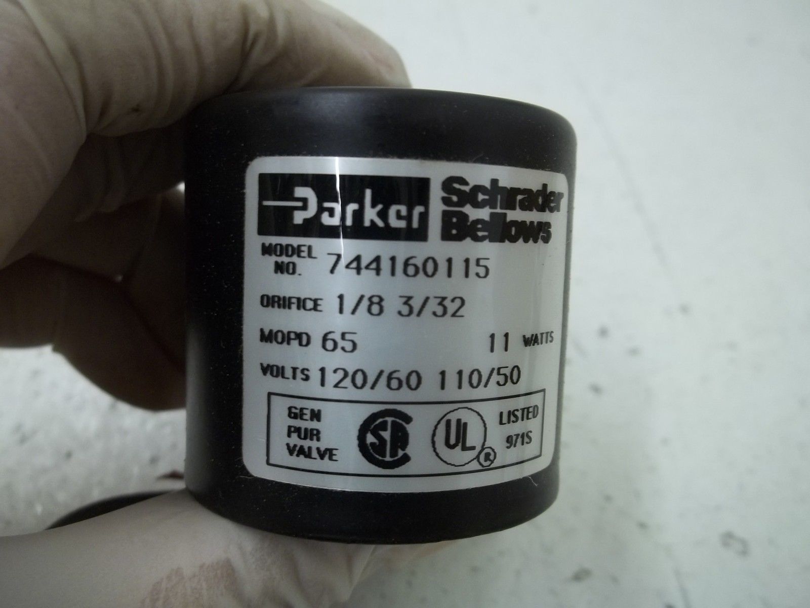 PARKER 744160115 3-WAY VALVE (AS PICTURED) NSMP
