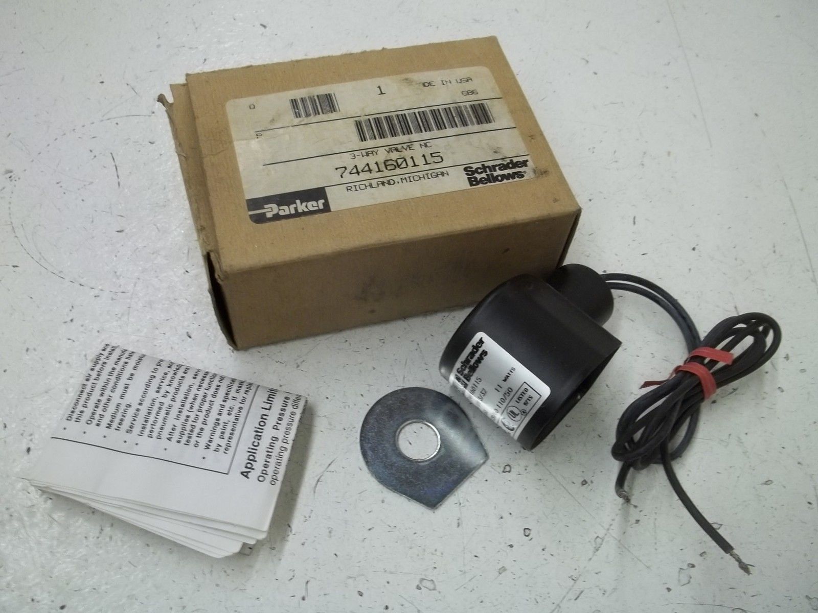 PARKER 744160115 3-WAY VALVE (AS PICTURED) NSMP