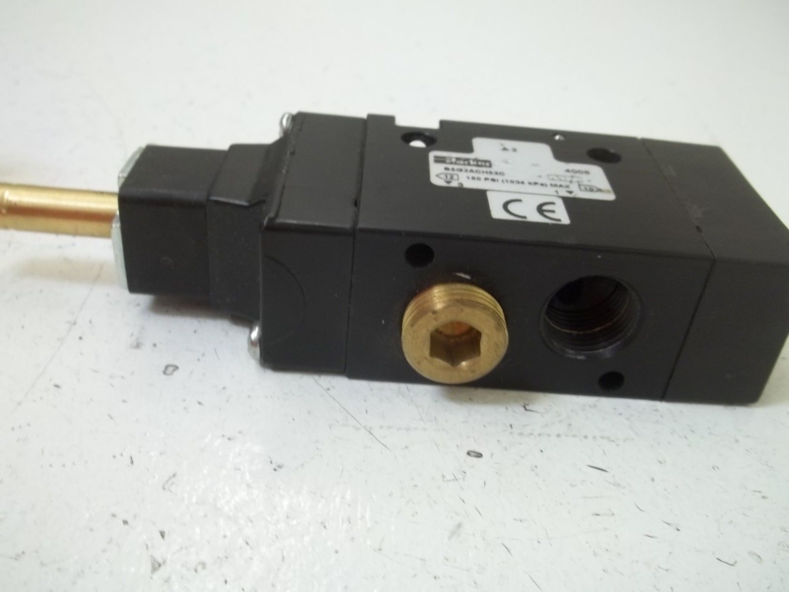 PARKER B5G2ACH53C PNEUMATIC VALVE UNMP
