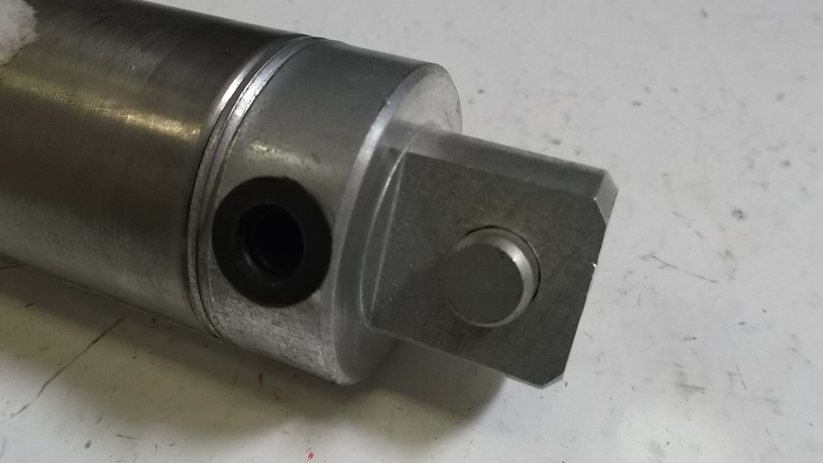 PARKER CYLINDER KD512554 E UNMP