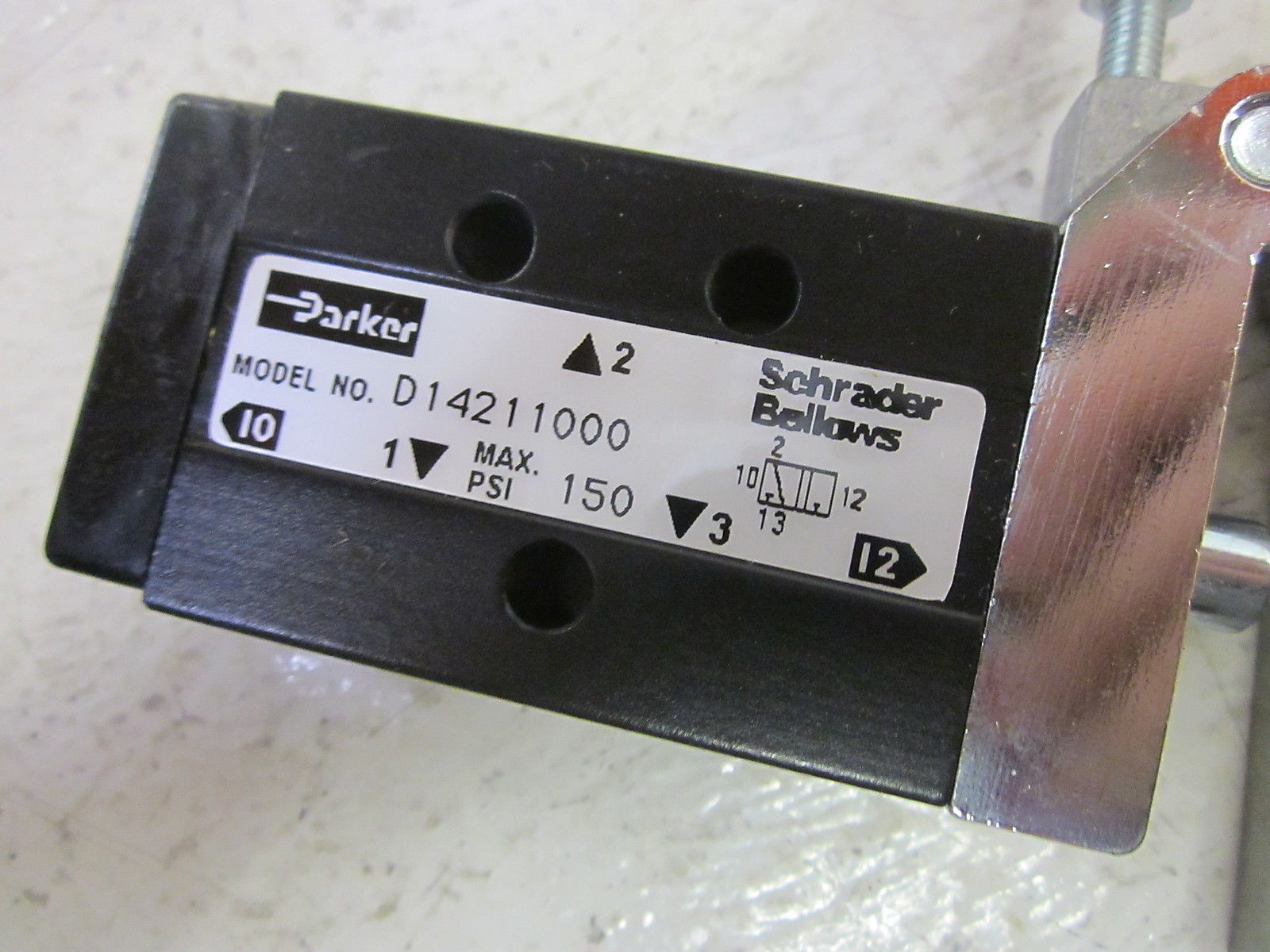 PARKER D14211000 SPOOL VALVE 3-WAY 2-POSITION NSMP