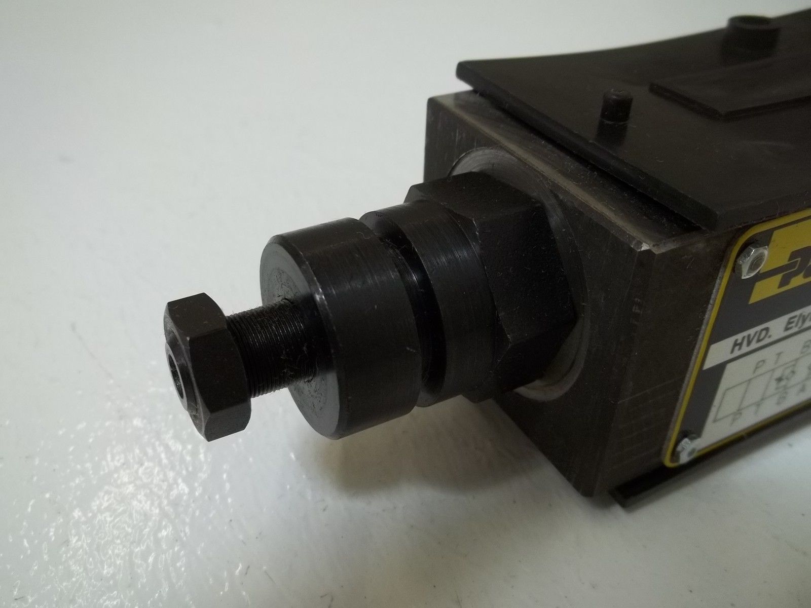 PARKER FM2DDDSV FLOW CONTROL VALVENSMP