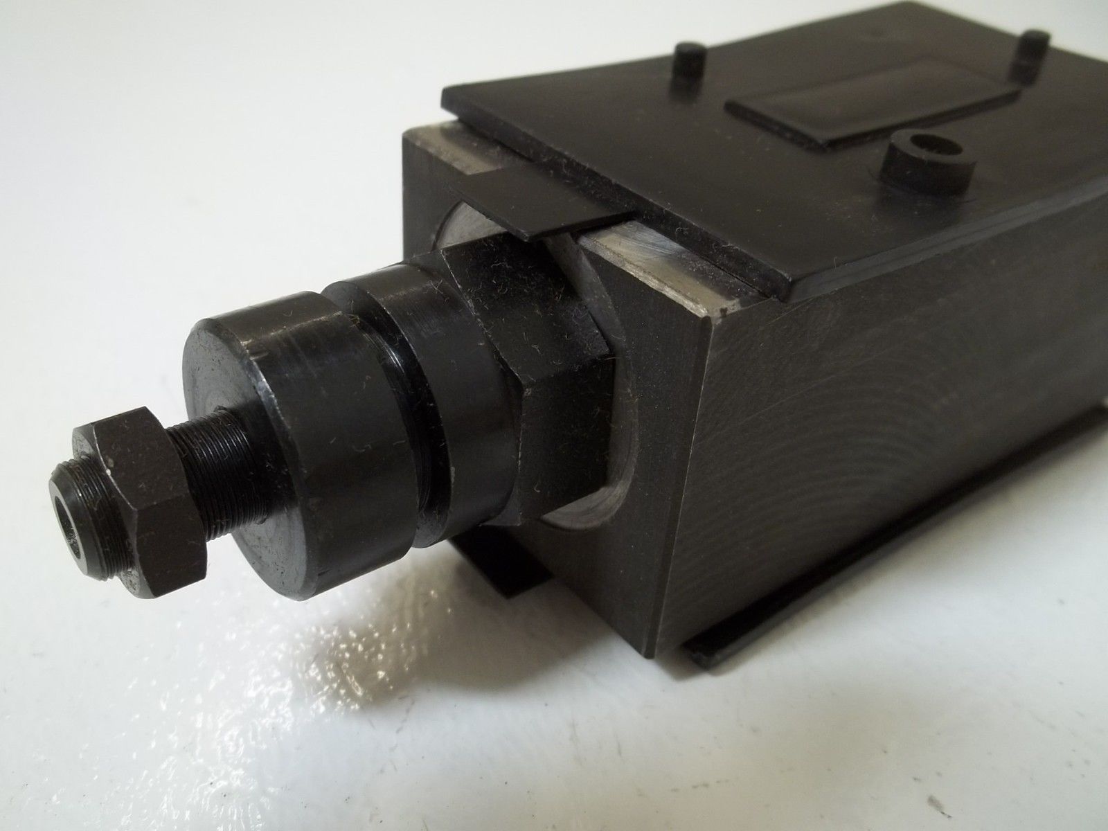 PARKER FM2DDDSV FLOW CONTROL VALVENSMP