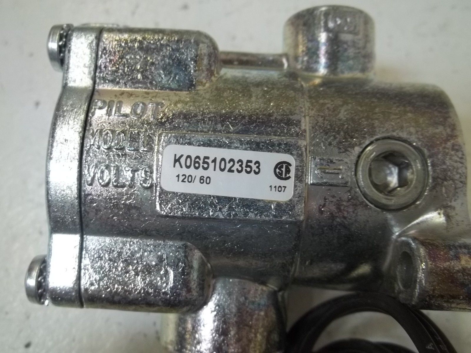 PARKER K065102353 3NOI SOL 0-130 120/60 NSMP