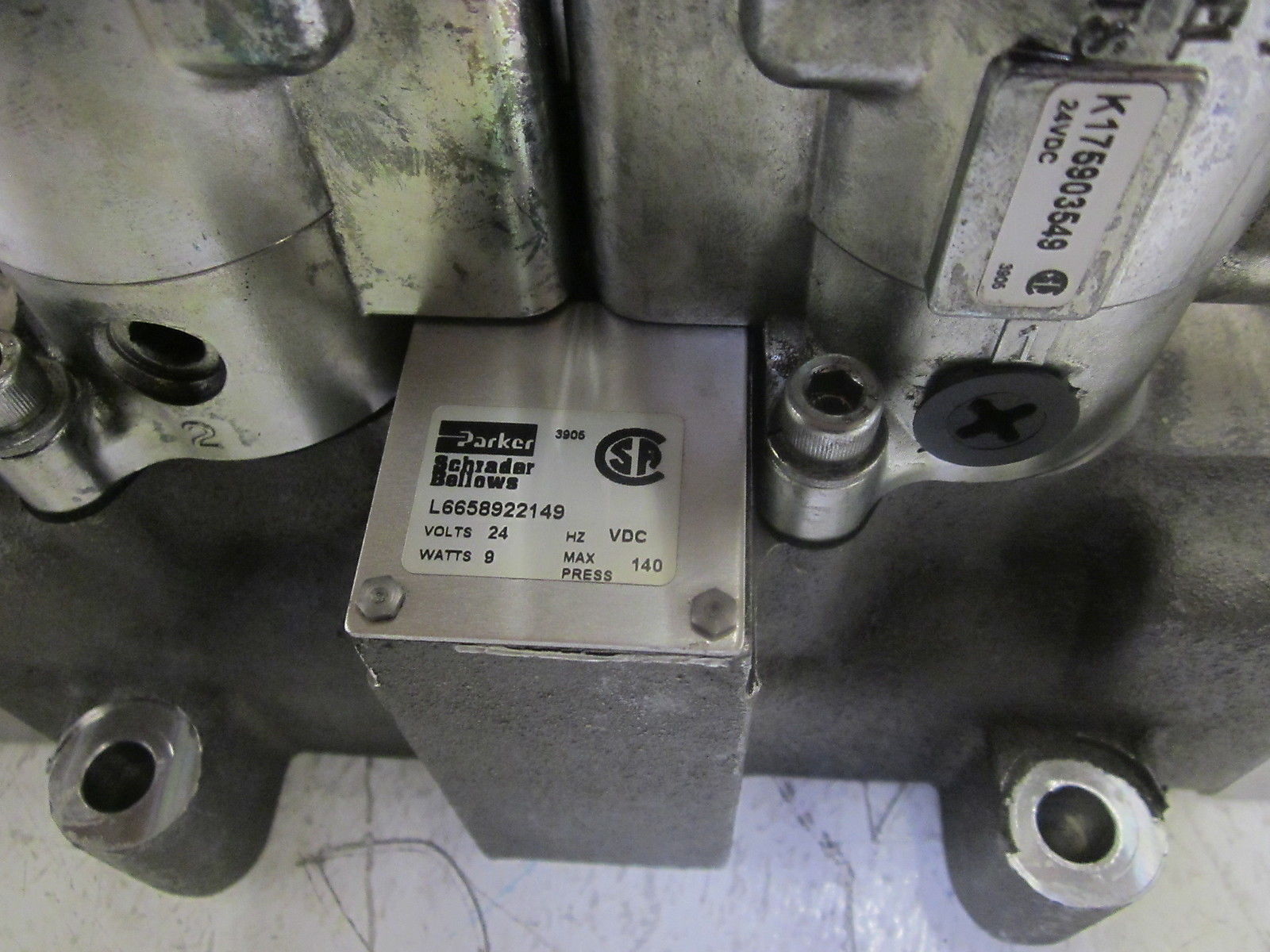 PARKER L6658922149 VALVE  UNMP