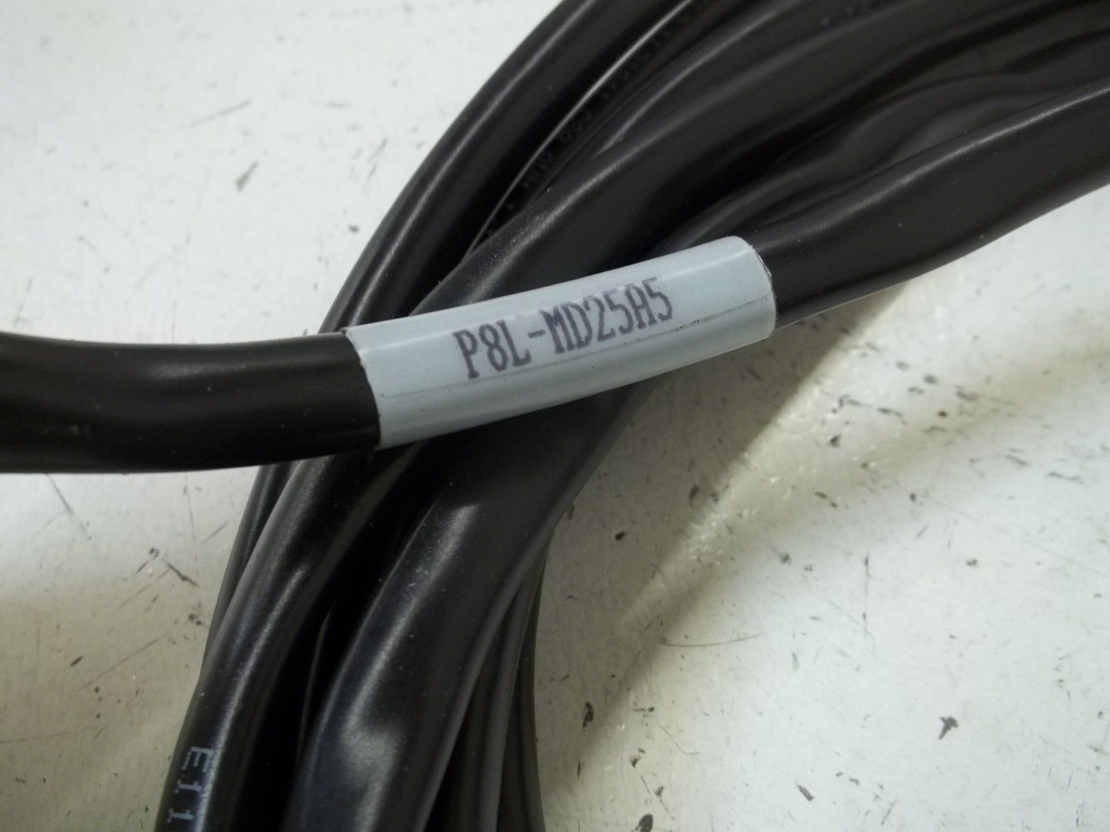 PARKER P8L-MD25A5 25 PIN CABLE *NEW IN A BAG*